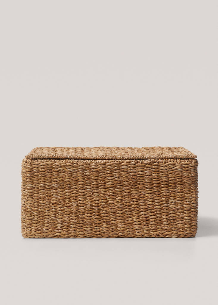 Small braided basket with handles — Brown