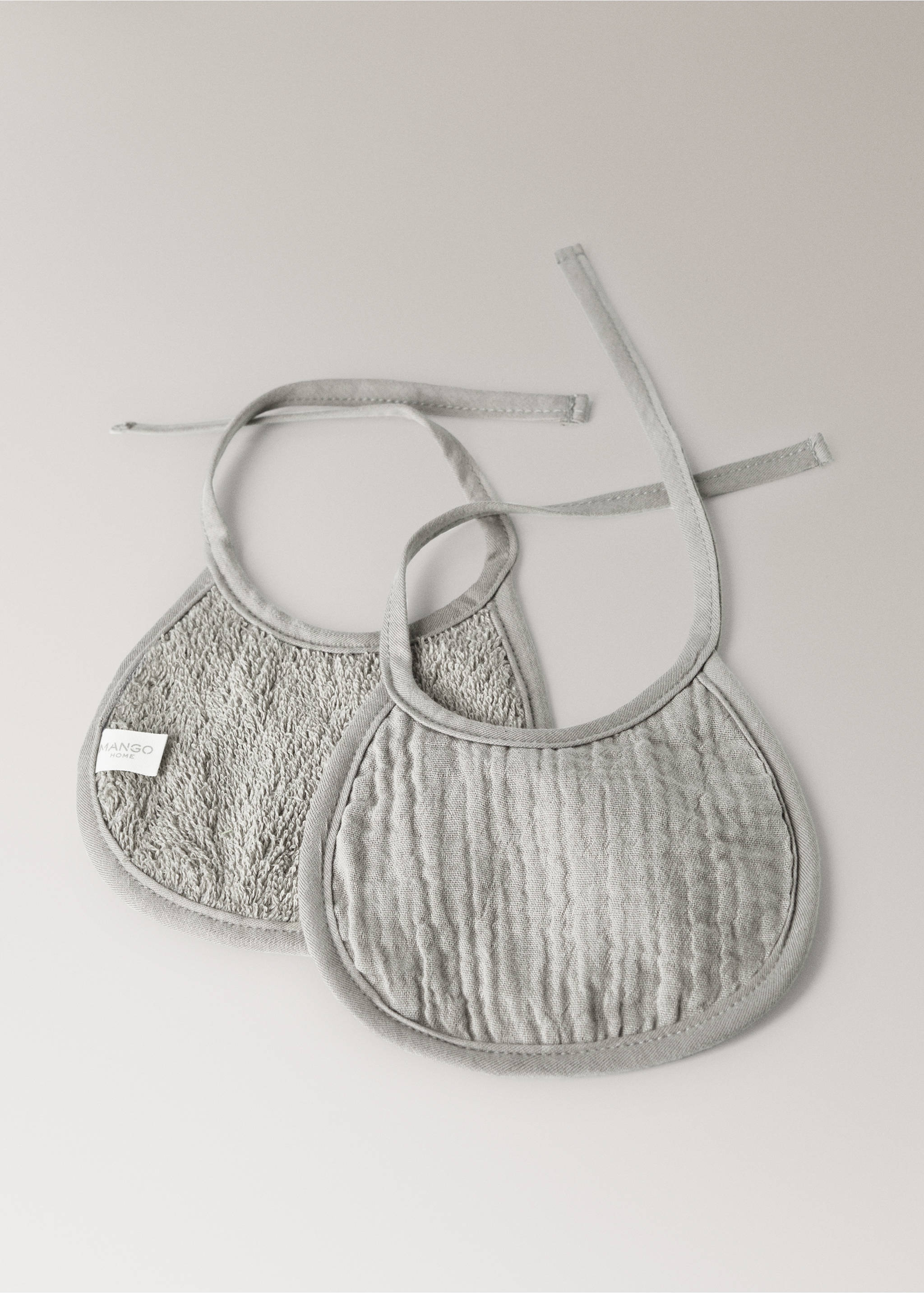 Cotton gauze bib - Details of the article 2, Medium Brown. Ref: 37191570-00.