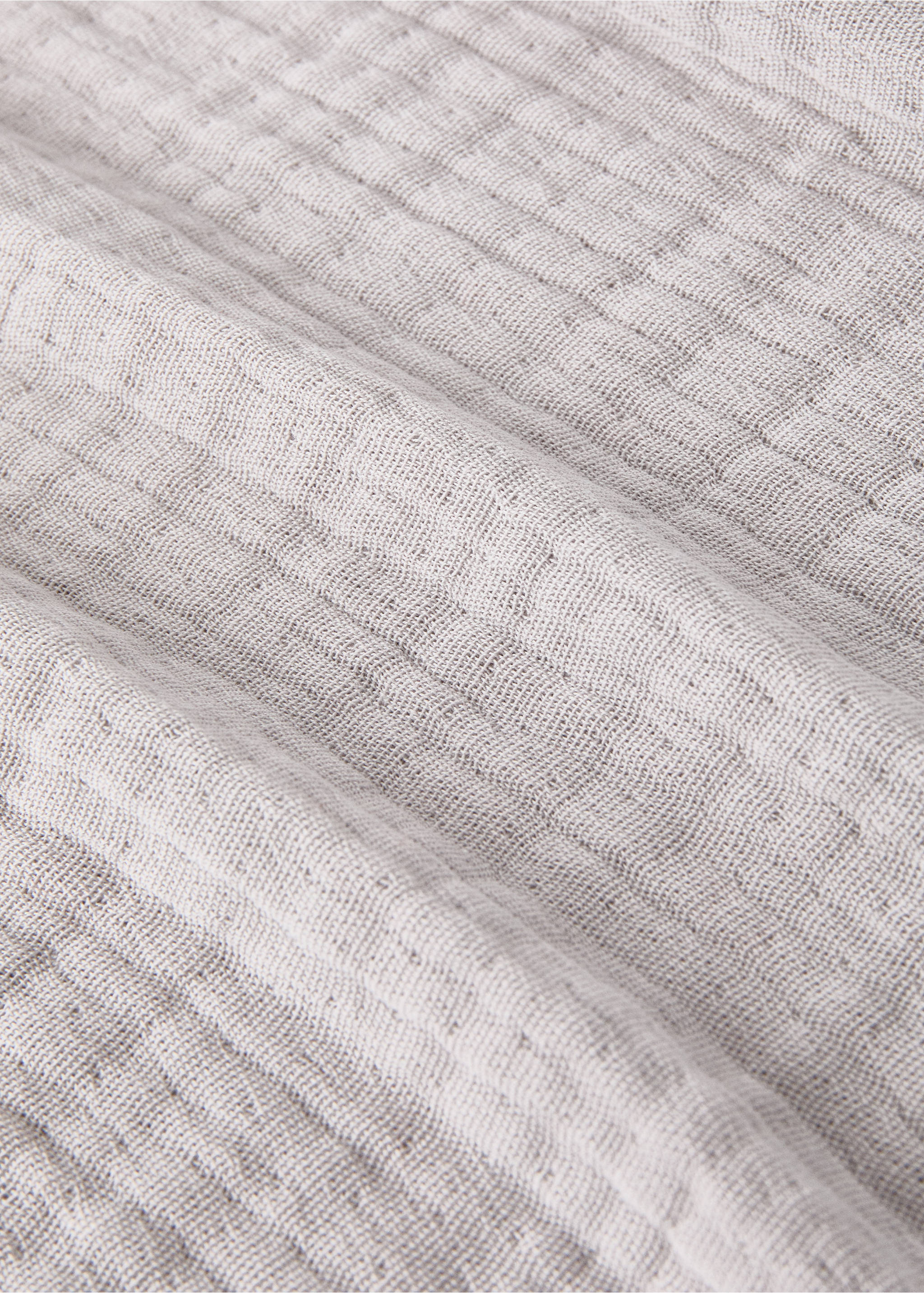 Children's blanket with contrasting finish - Details of the article 2, Grey. Ref: 37191585-00.
