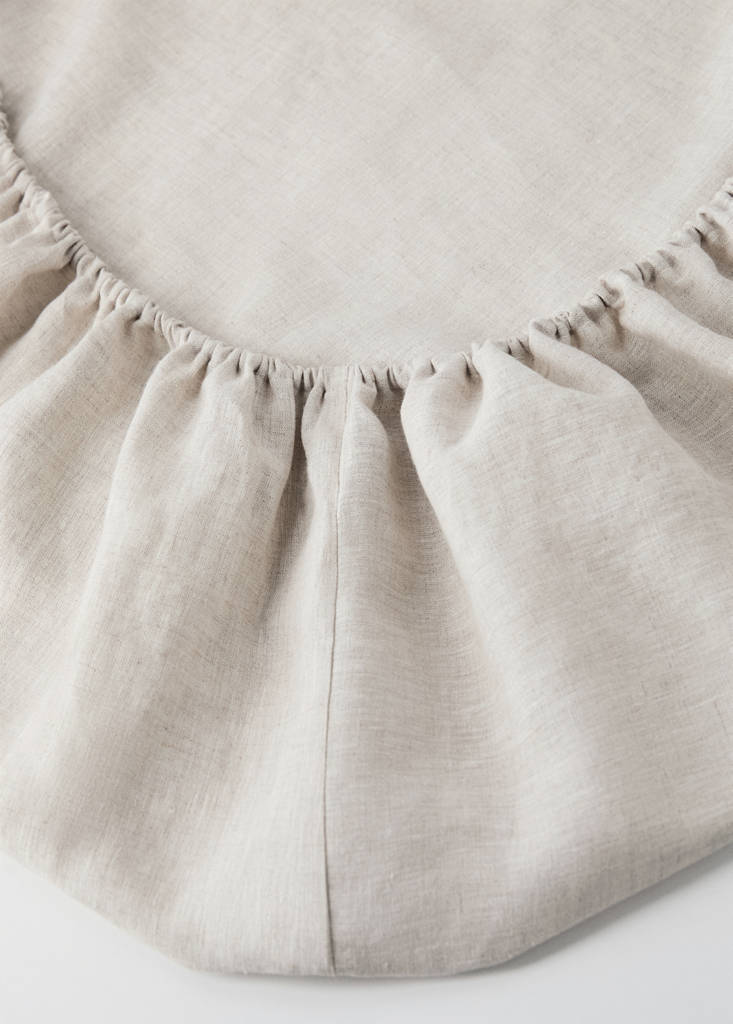 Washed linen fitted sheet for cot — Beige