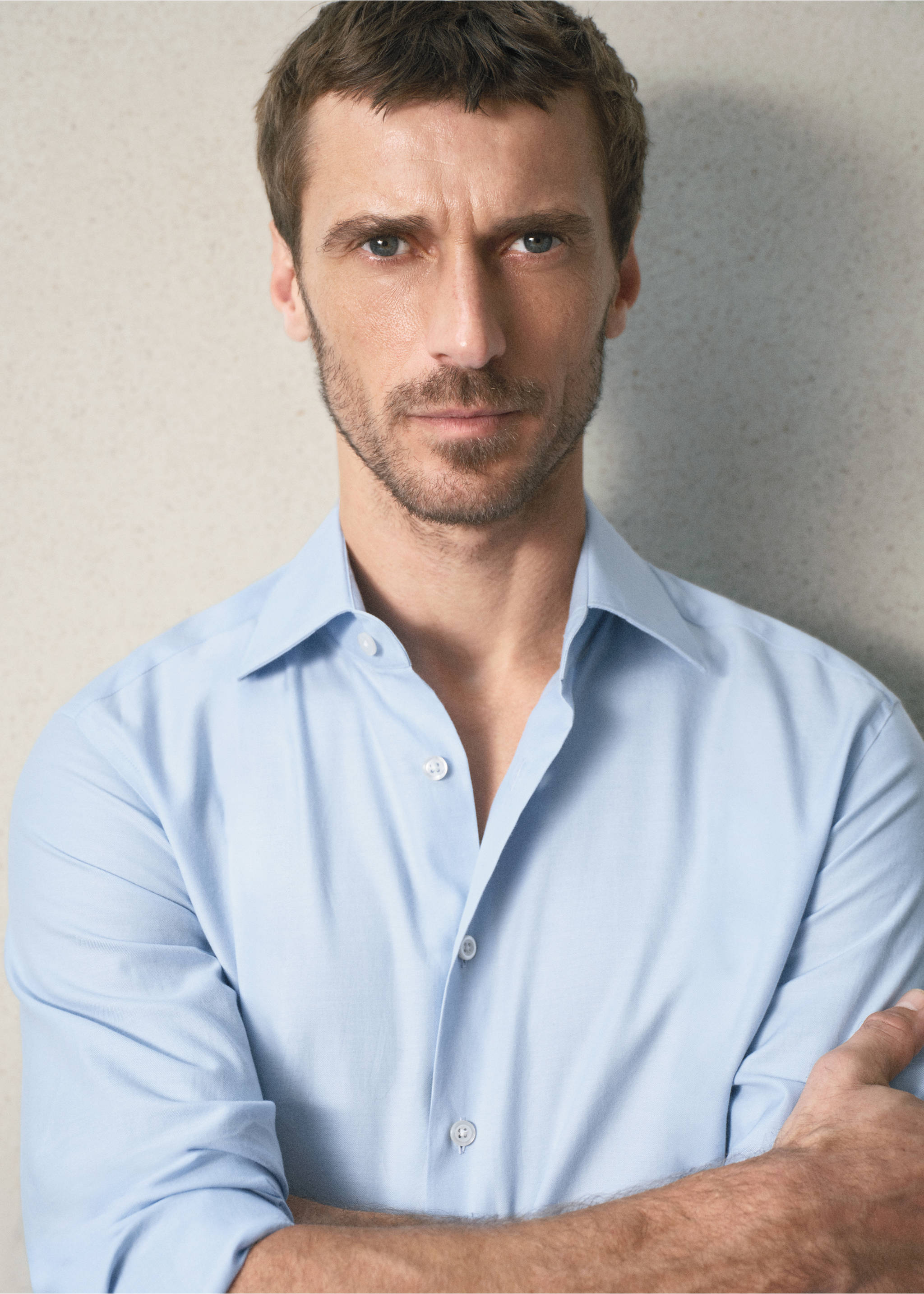Slim-fit cotton and cashmere dress shirt - Details of the article 1, Sky Blue. Ref: 37968267-00.