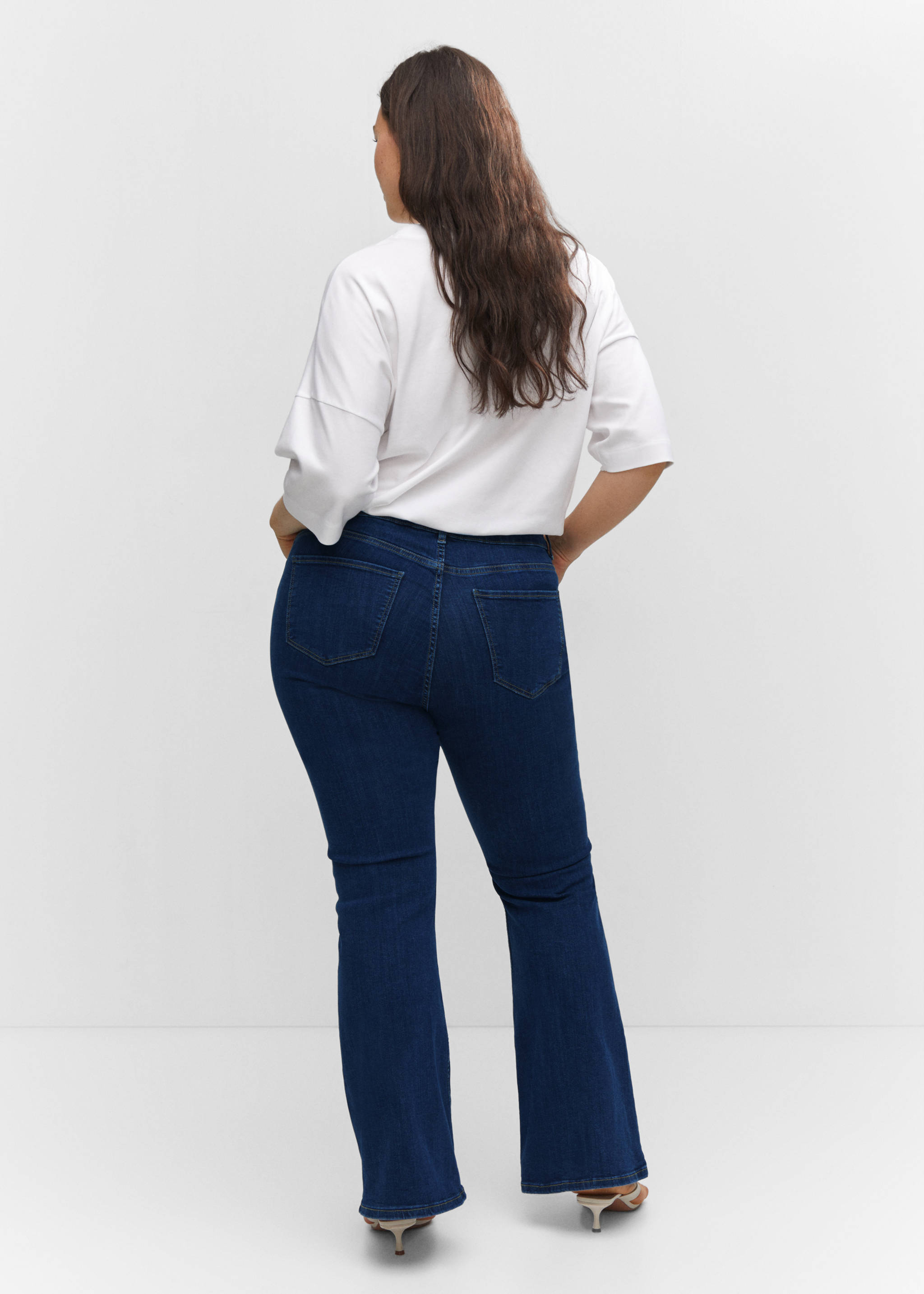 Jeans flare taille normale - Détail de l'article 4