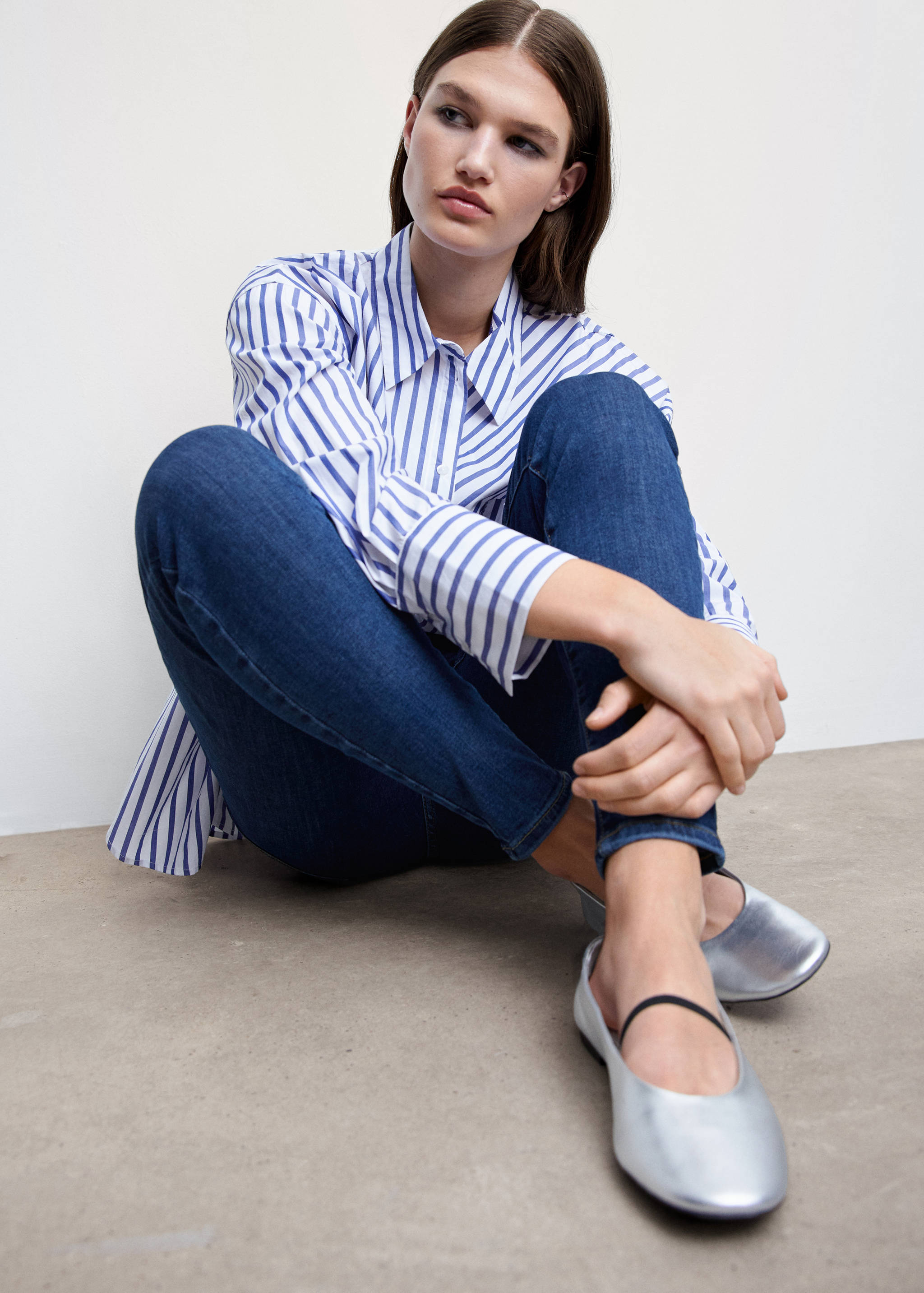 High-rise skinny jeans - Details of the article 2