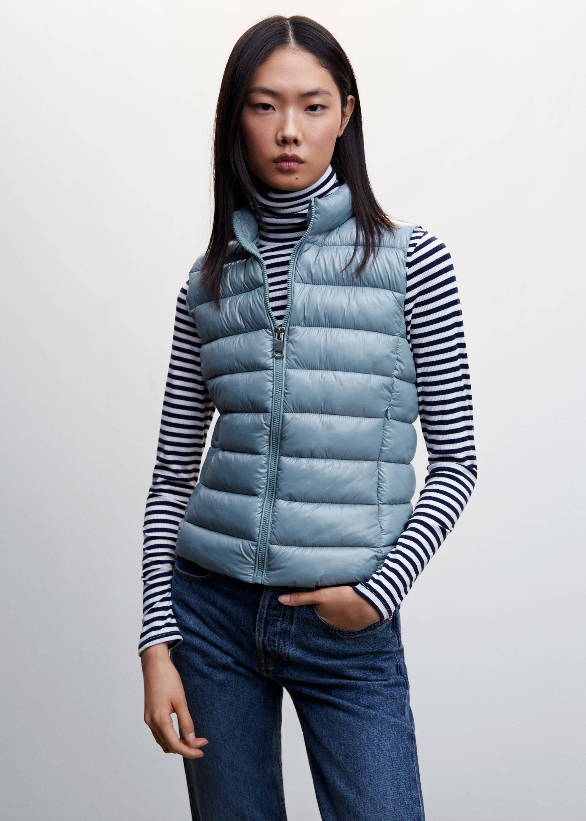 Ultra-light quilted gilet - Medium plane