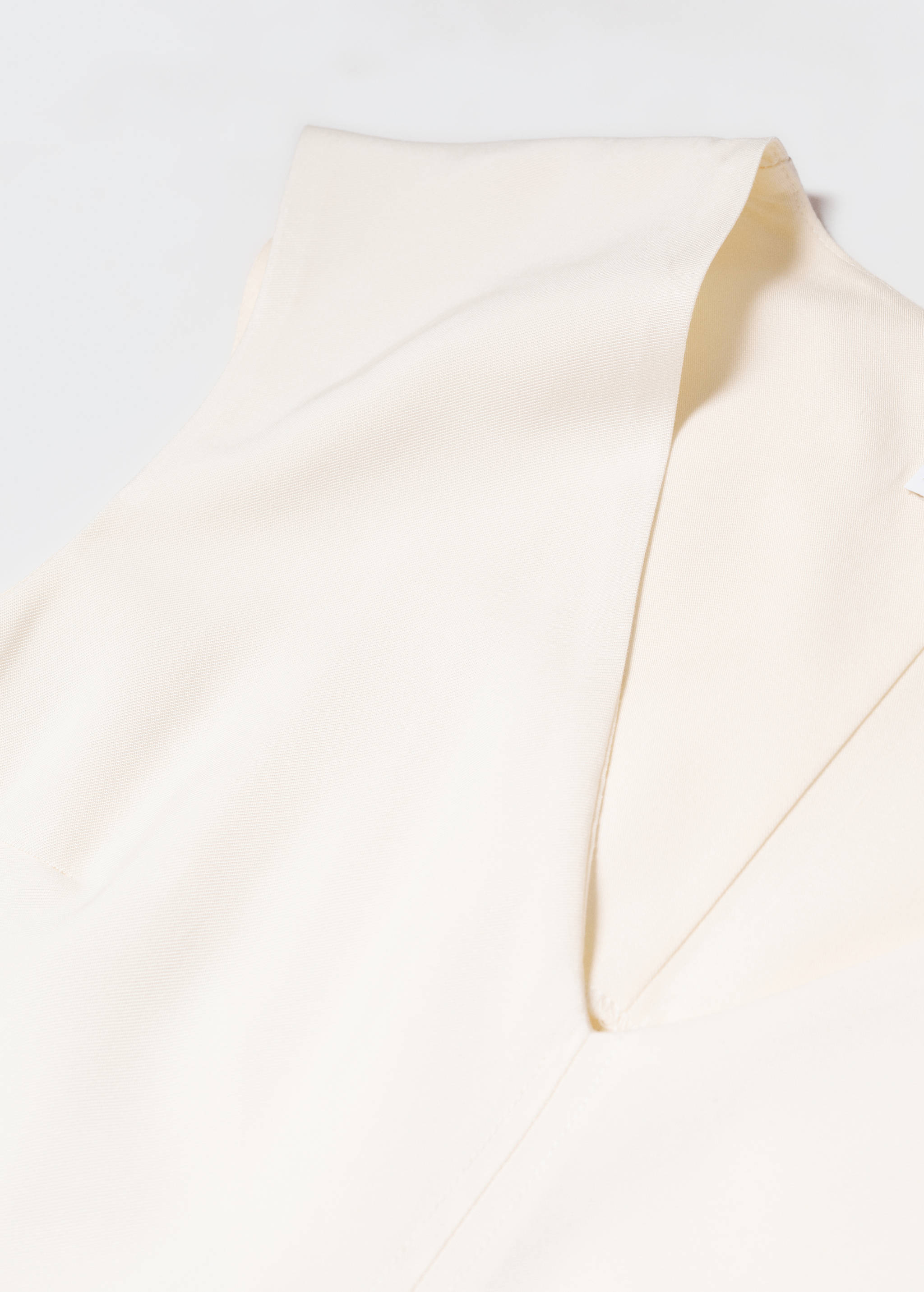 Robe courte col V - Détail de l'article 8