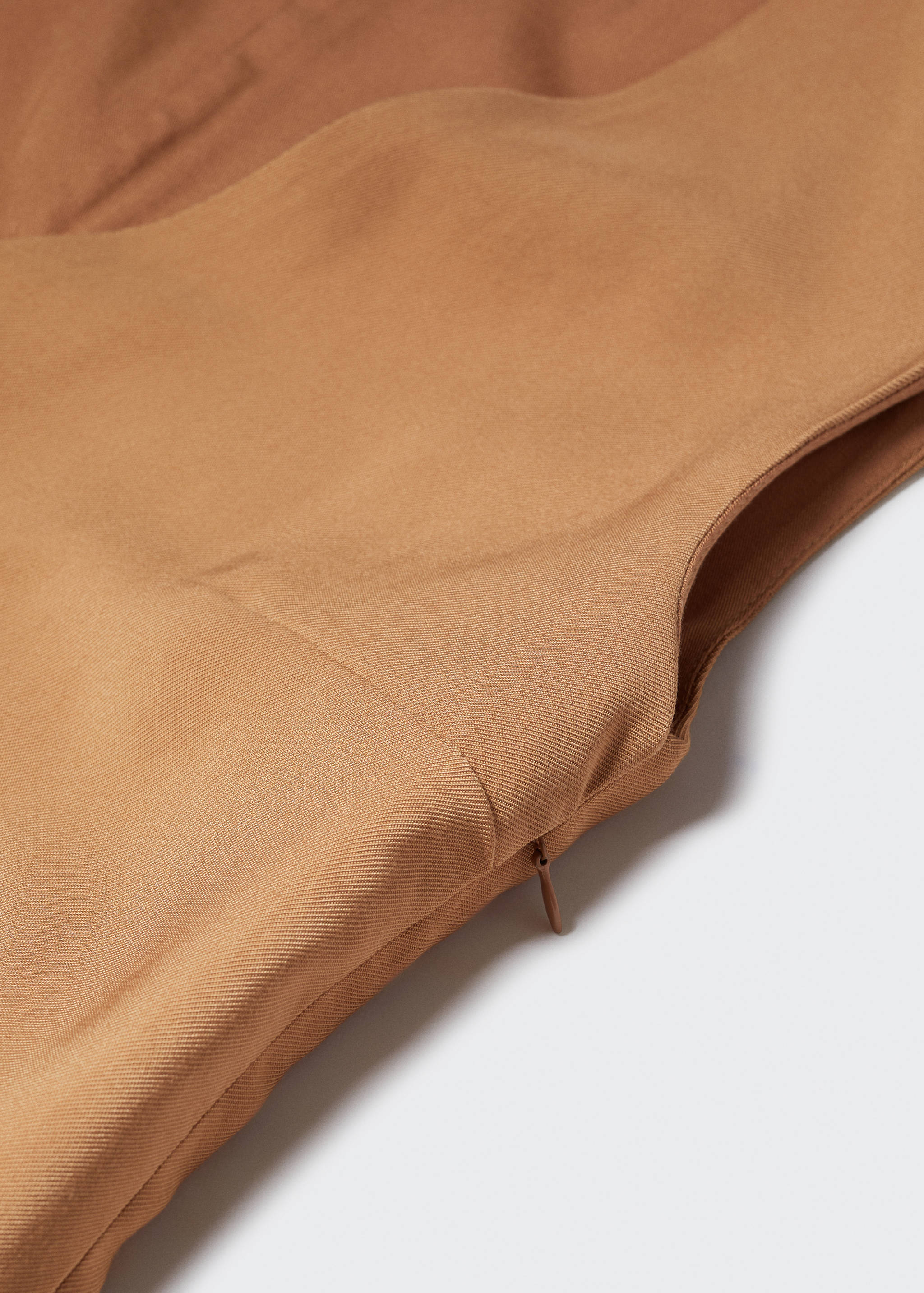 Robe courte col V - Détail de l'article 8