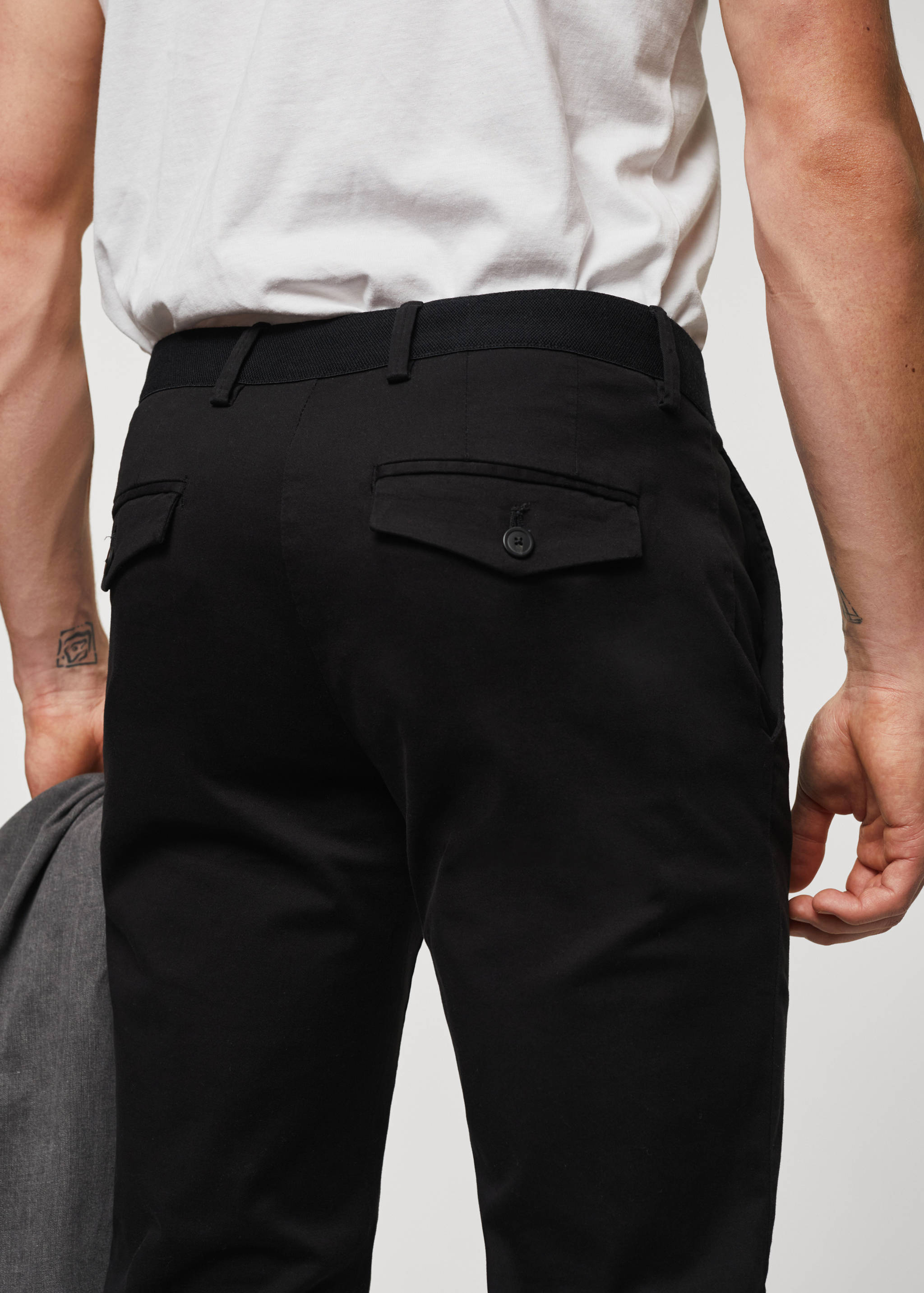 Cotton tapered crop trousers - Details of the article 4