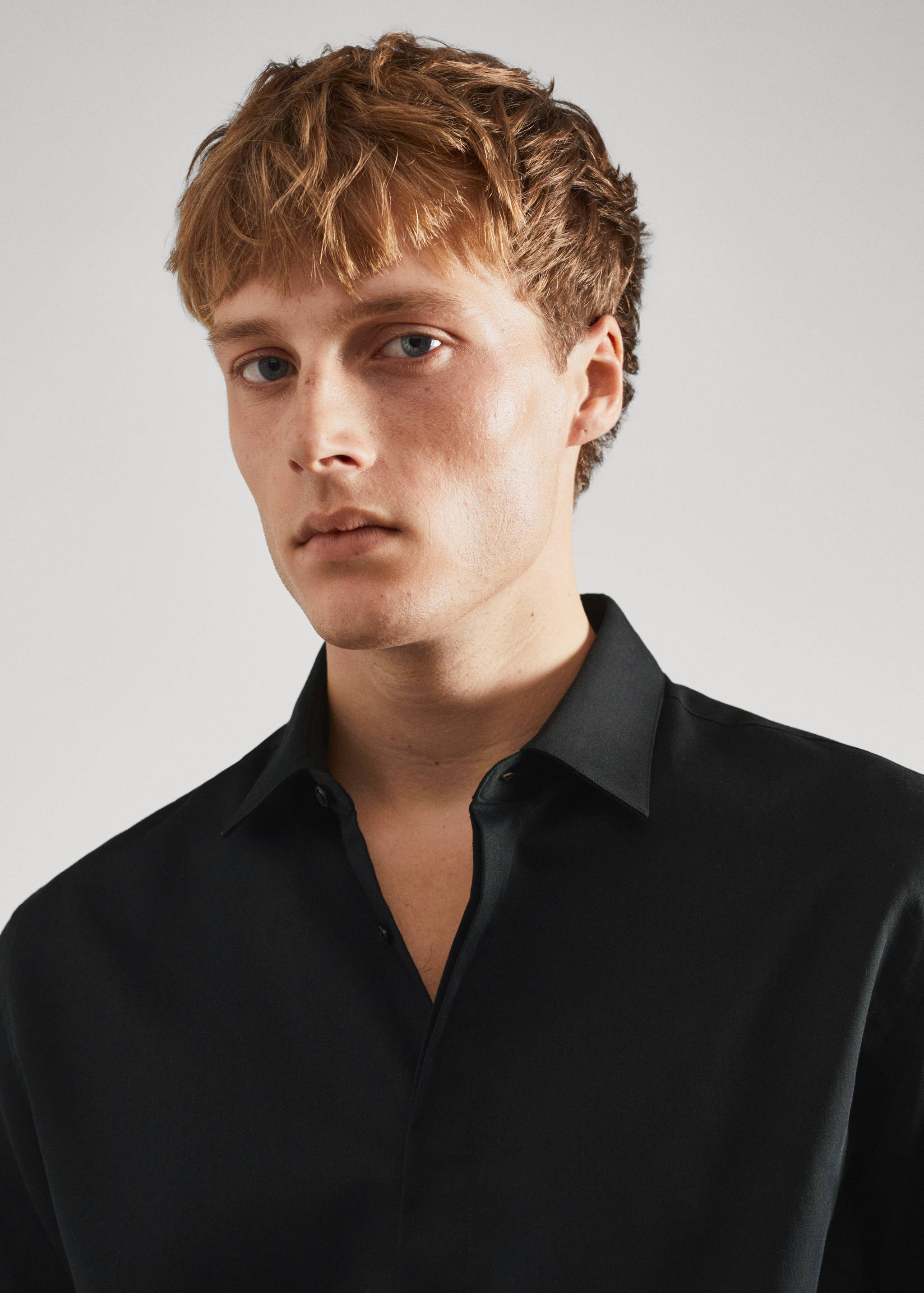 Chemise costume slim fit boutons dissimulés - Détail de l'article 1