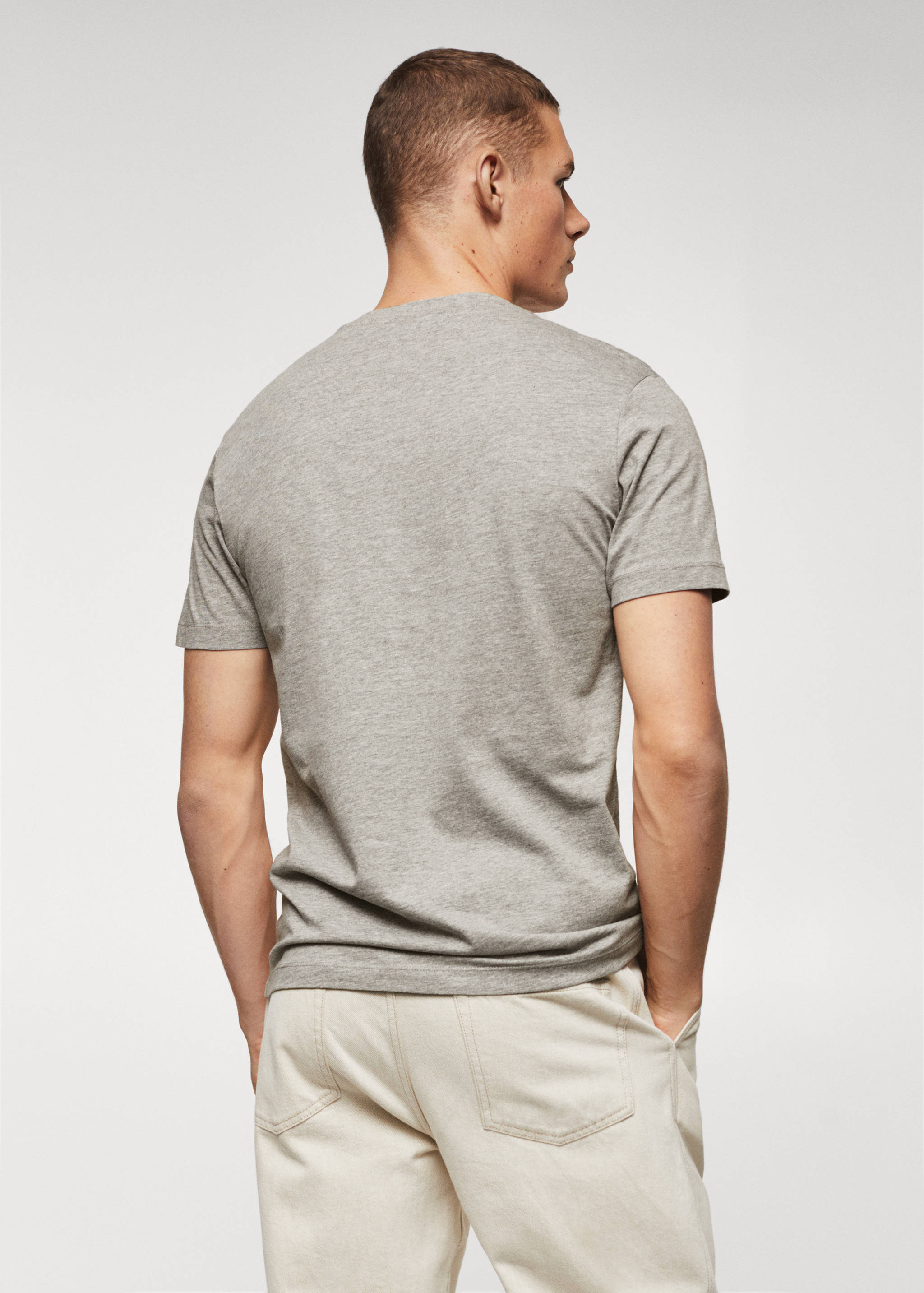 Basic lightweight cotton t-shirt - Reverse of the article