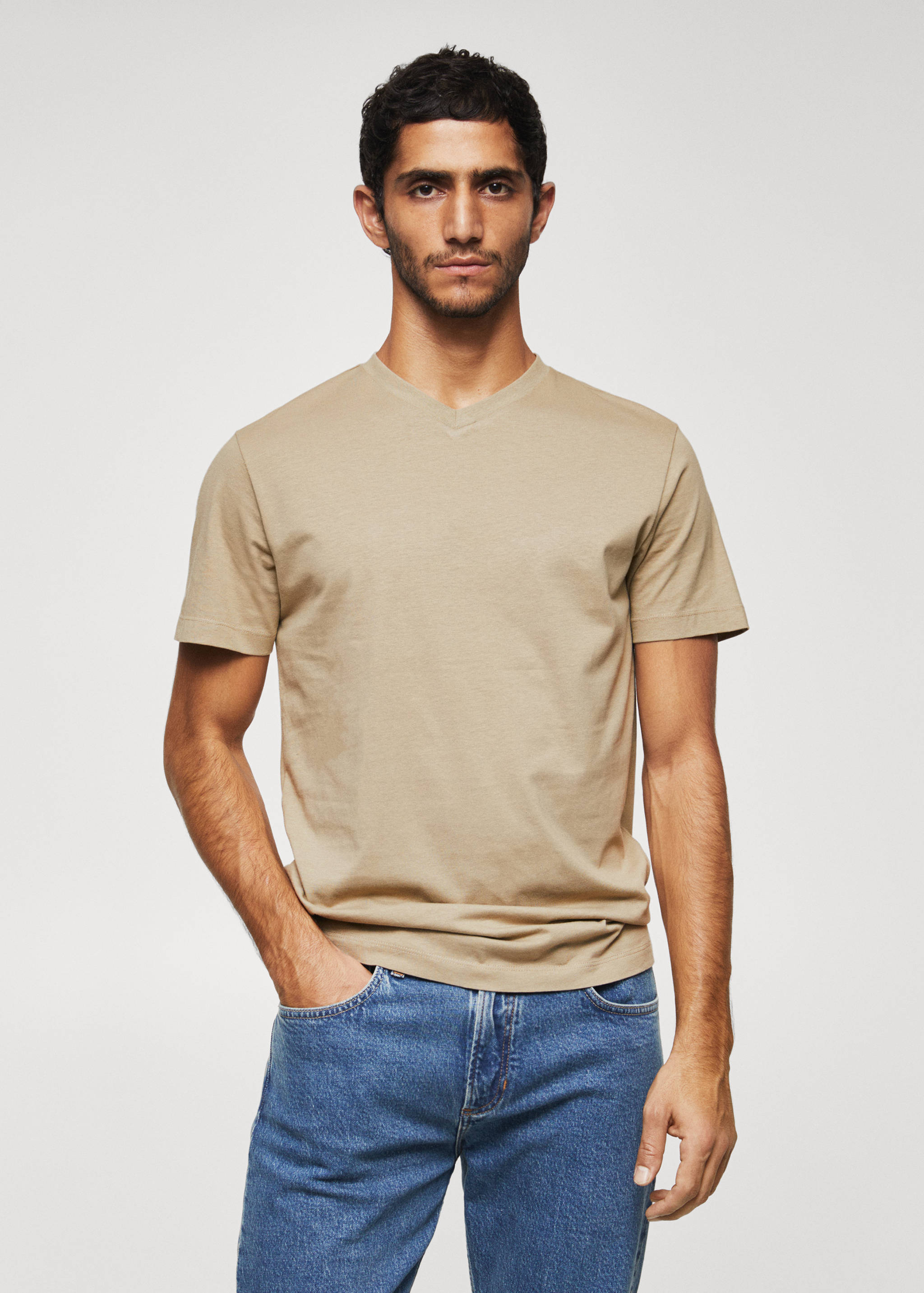 T-shirt essentiel léger col V - Plan moyen