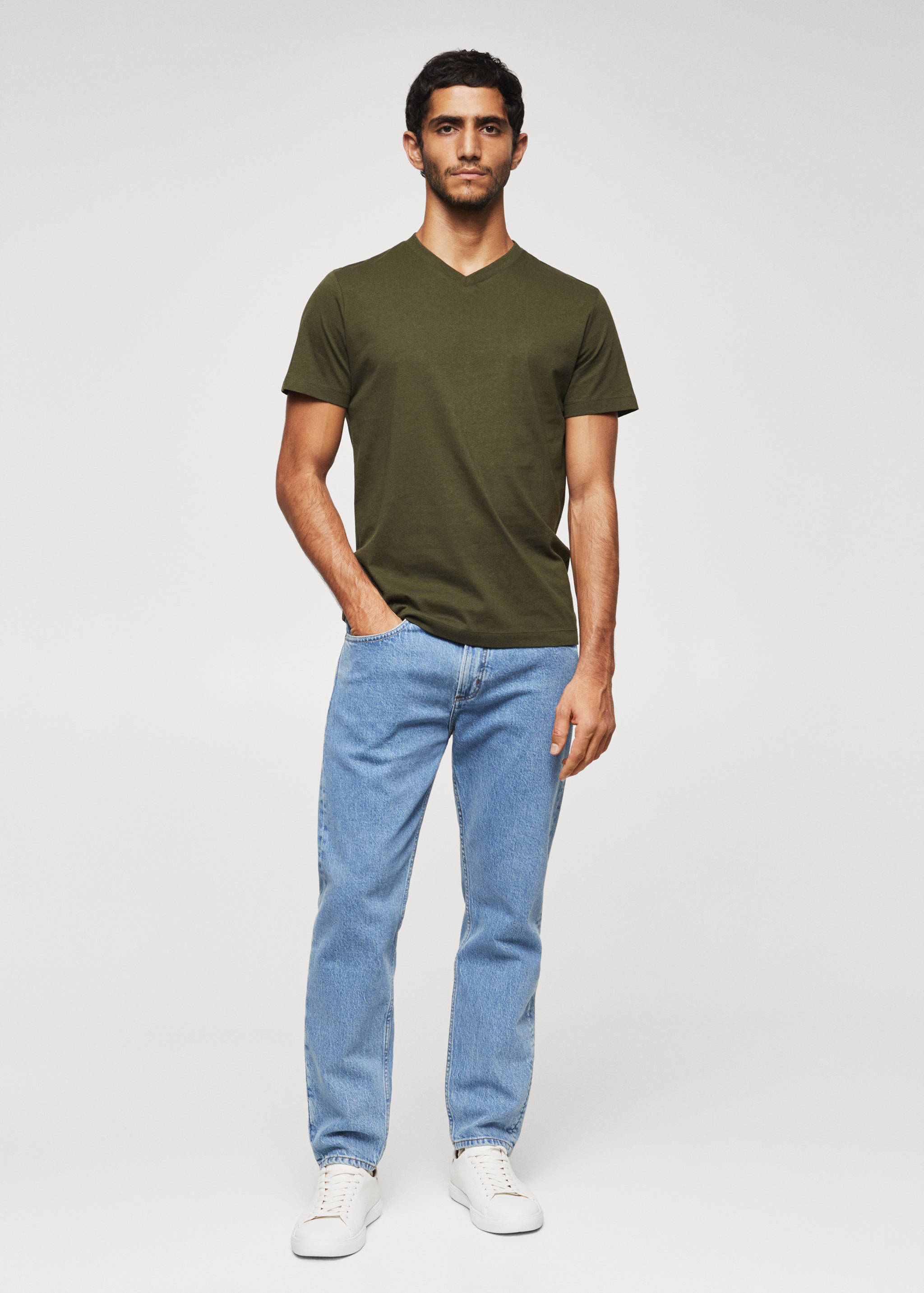 T-shirt essentiel léger col V - Plan général