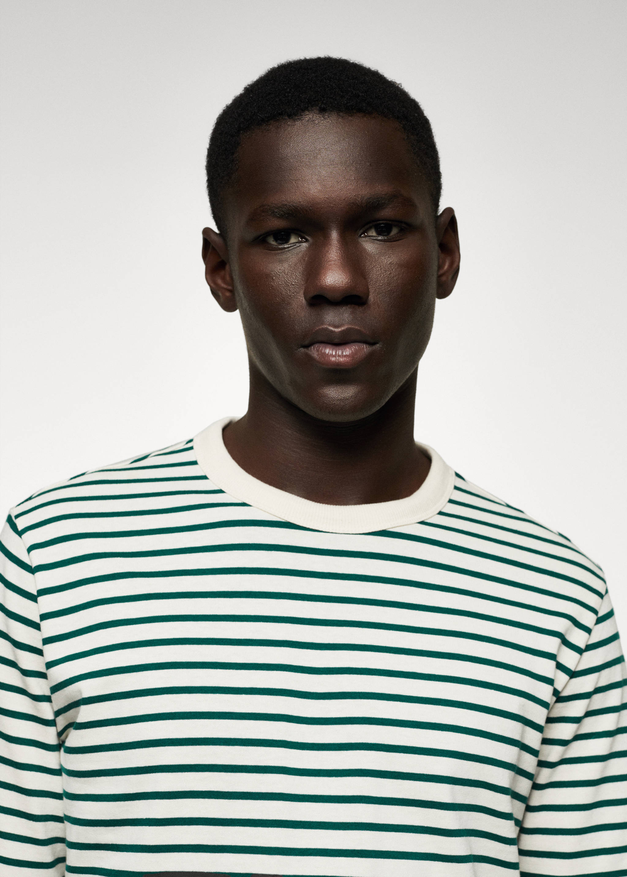 Striped long sleeves t-shirt - Details of the article 1