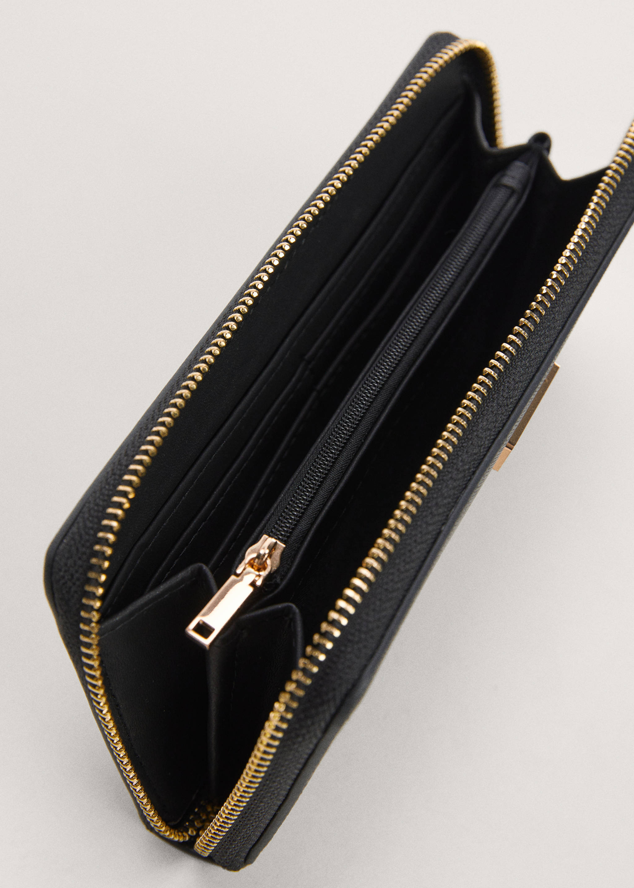 Zip wallet - Details of the article 2