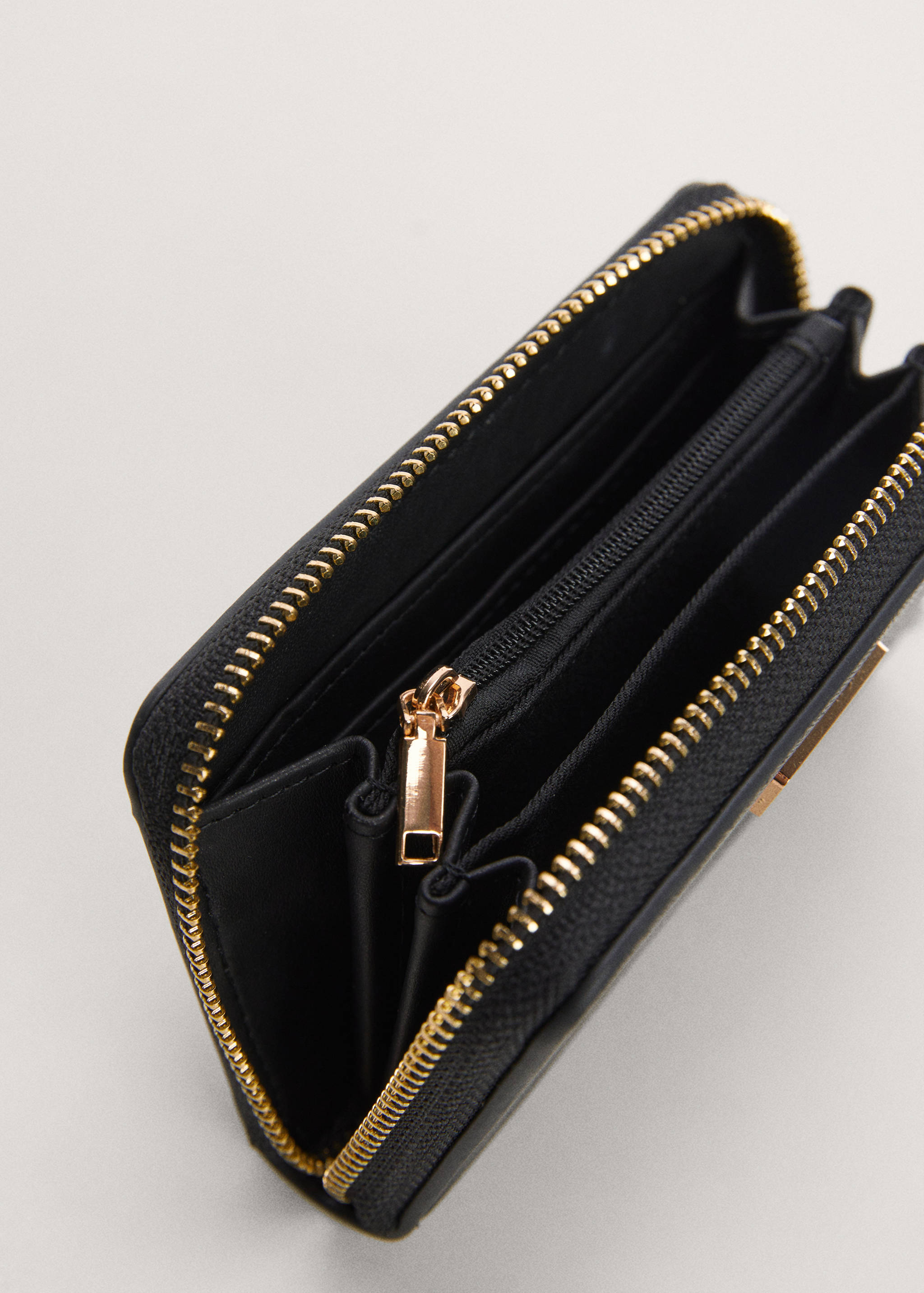 Zip wallet - Details of the article 2