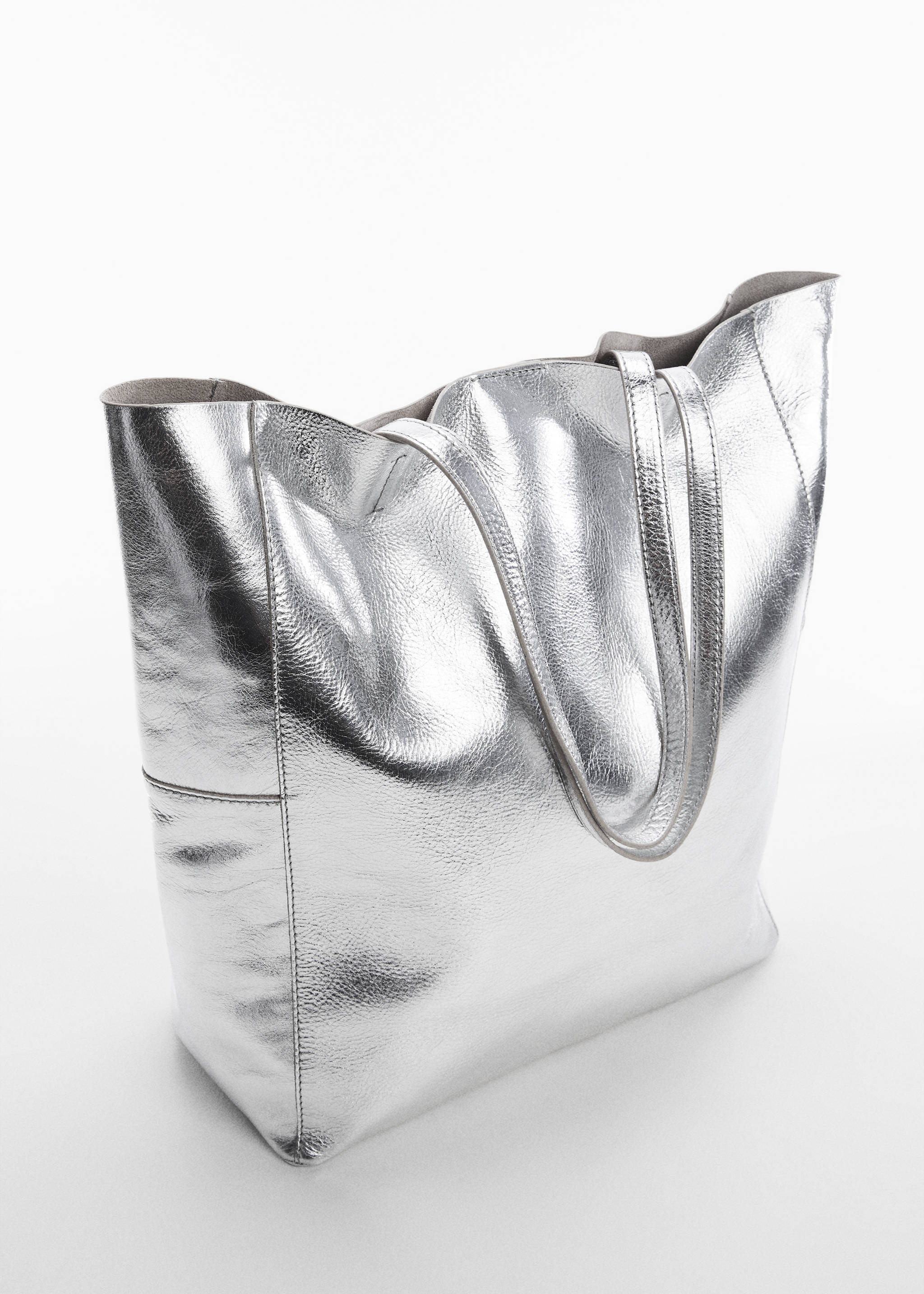 Кожаная сумка шоппер - Средний план