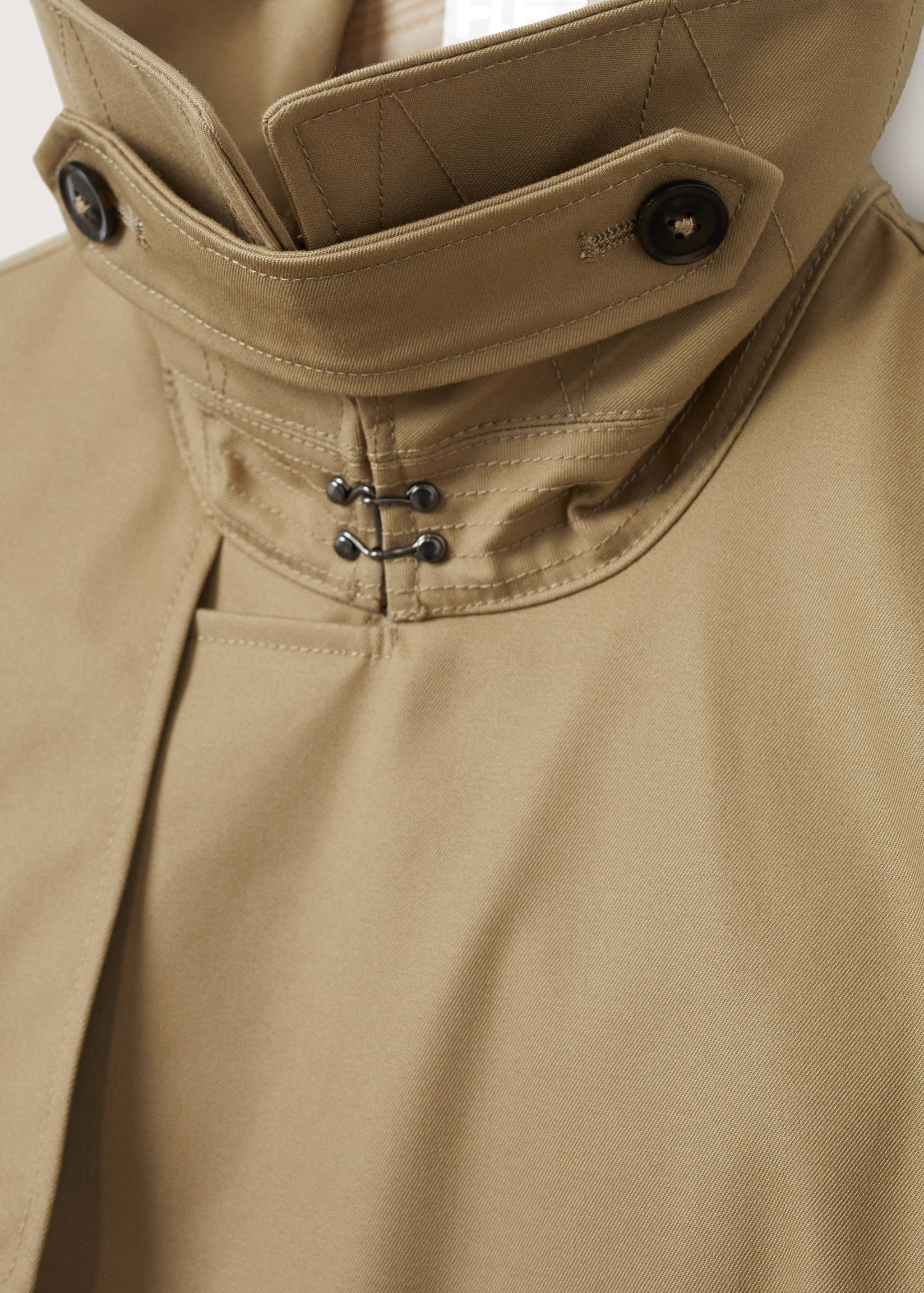Classic water-repellent trench coat - Details of the article 9