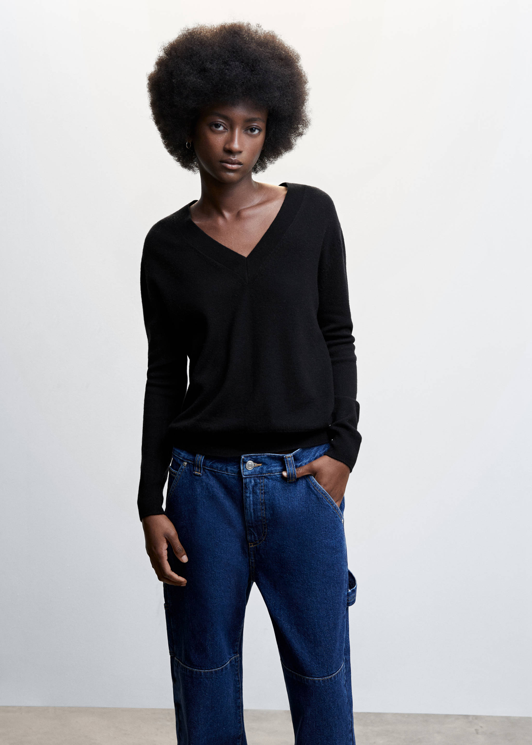 Пуловер 100% шерсть - Средний план