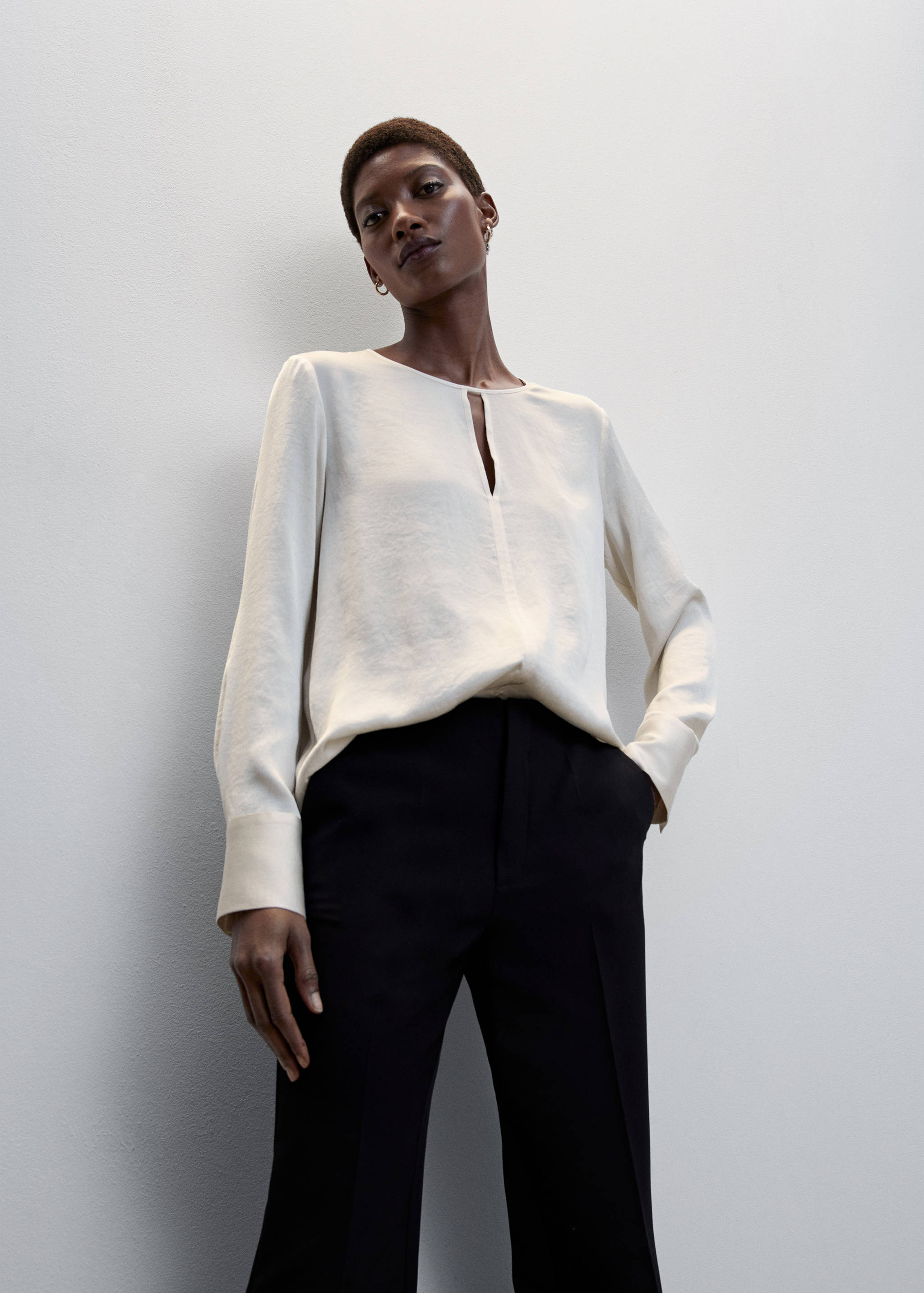 Blusa satinada abertura - Detalle del artículo 6