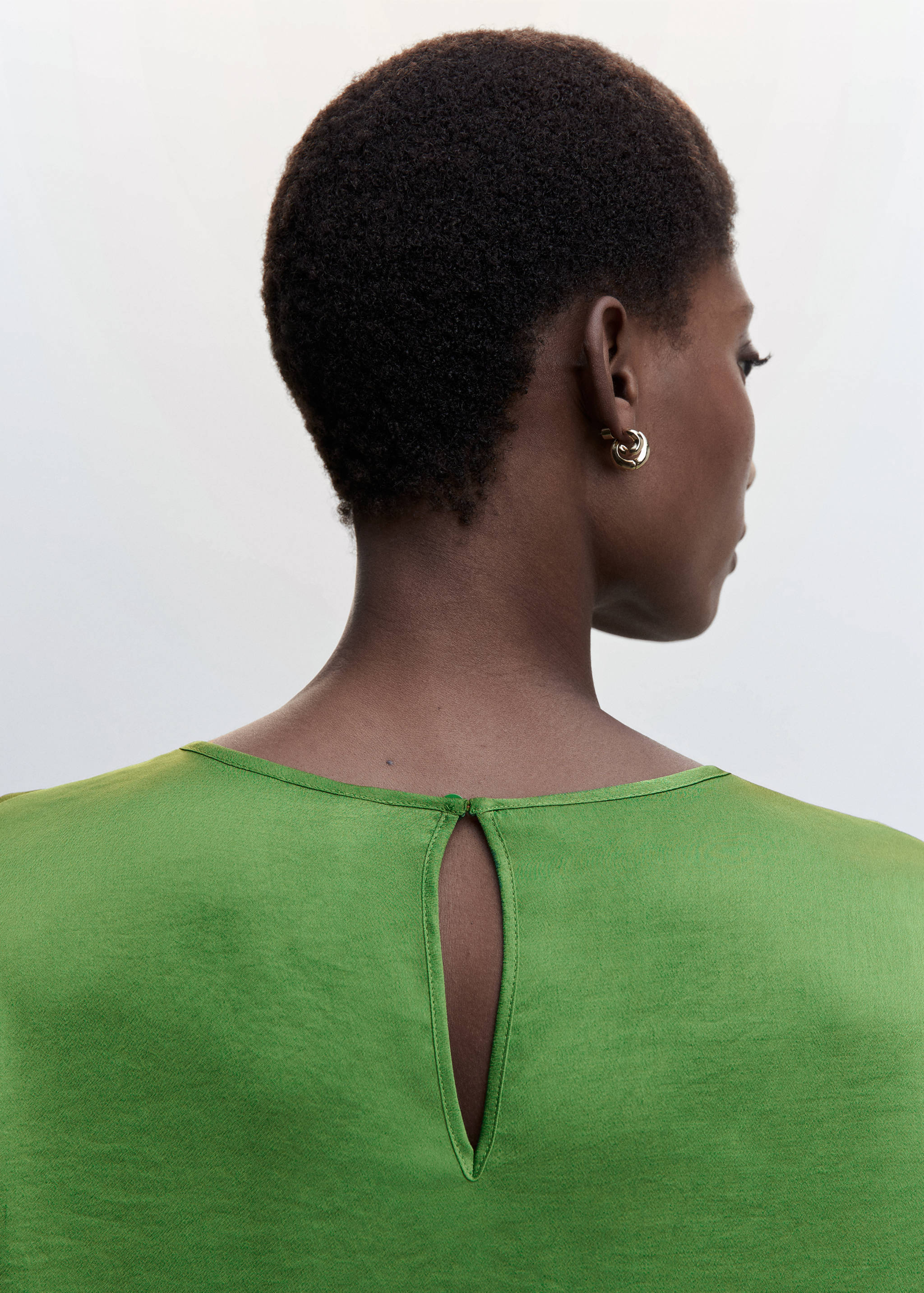 Blusa satinada abertura - Detalle del artículo 6