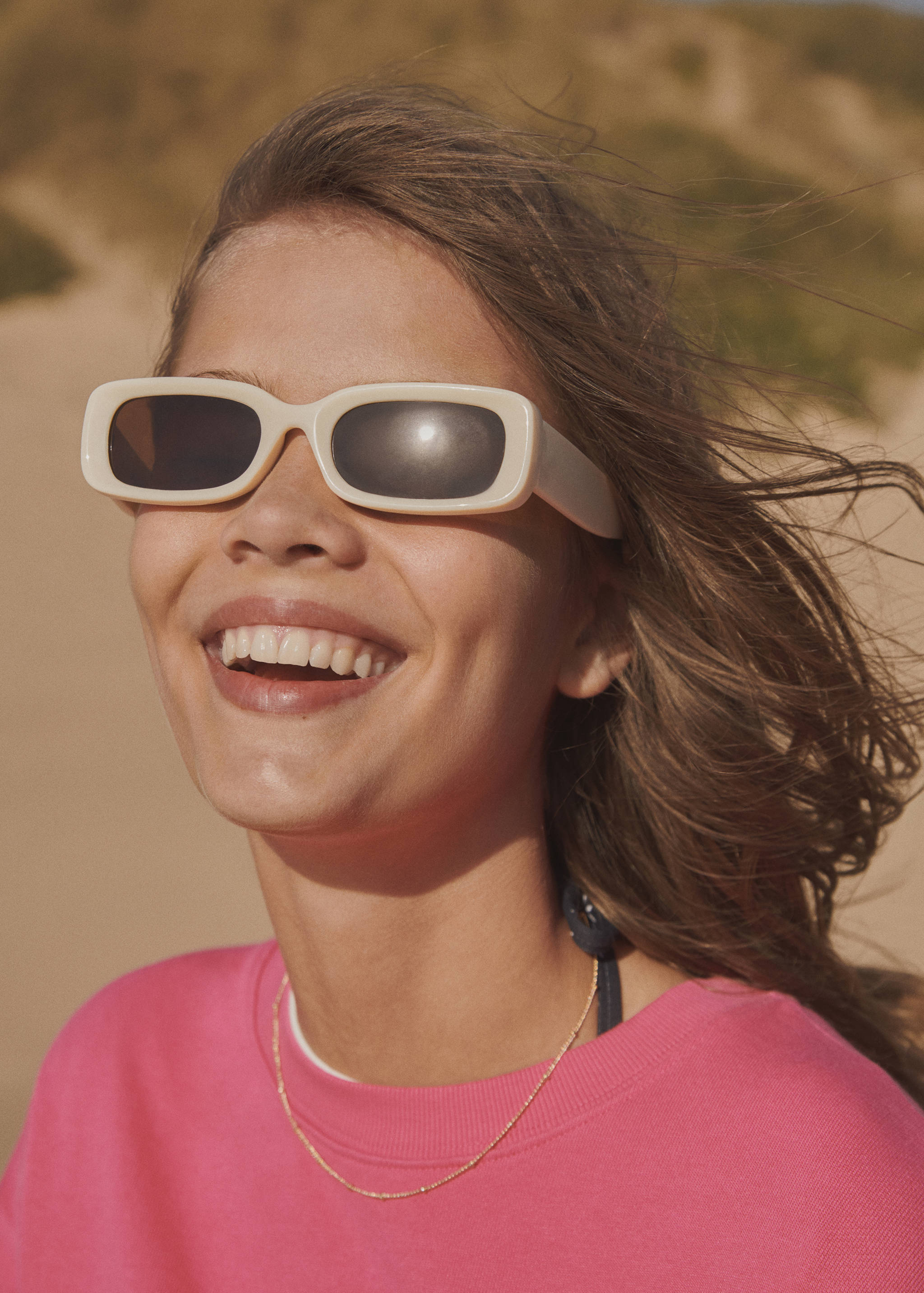 Солнцезащитные очки в квадратной оправе - Деталь изделия 6