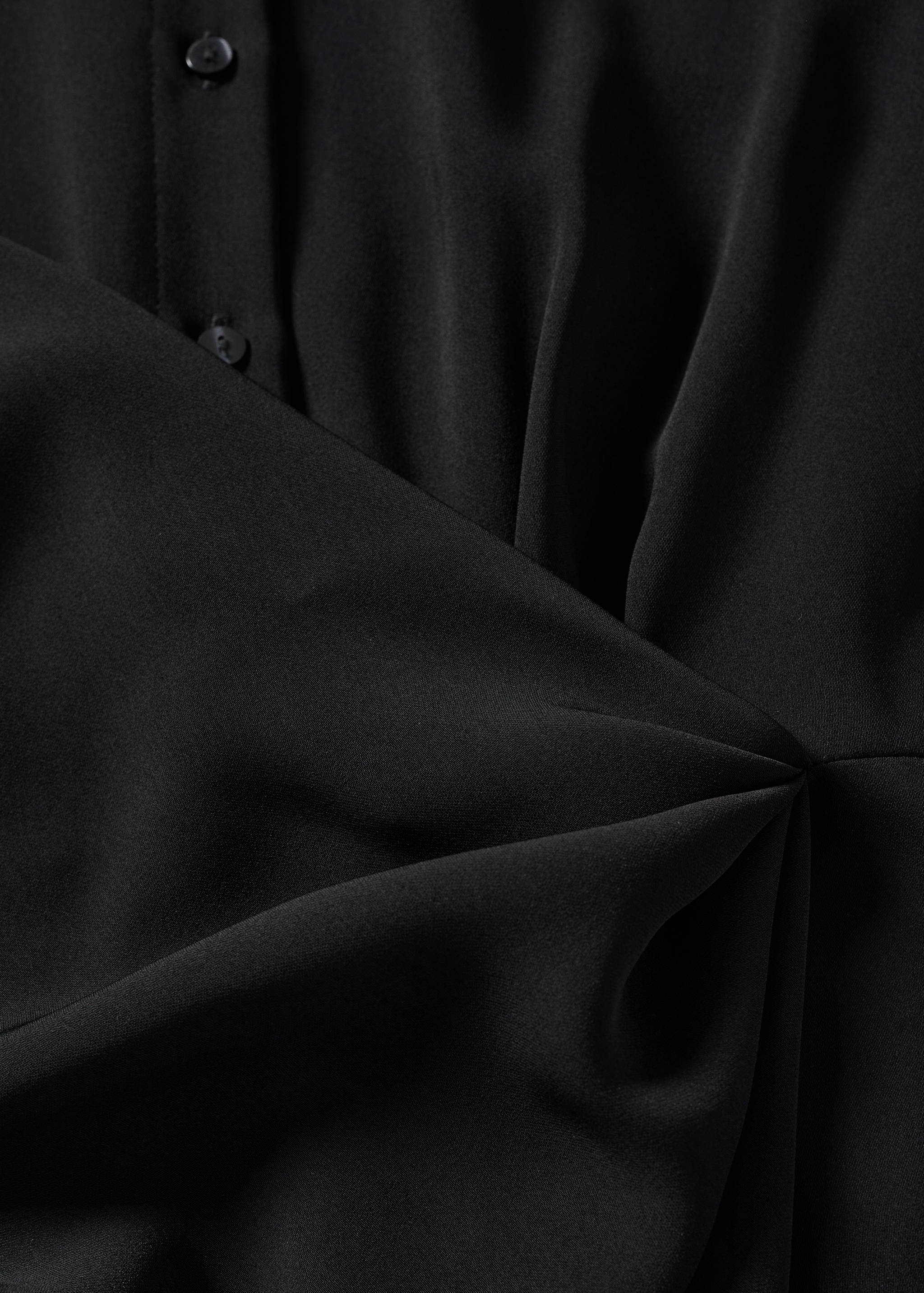 Robe noire froncée col chemise - Détail de l'article 8