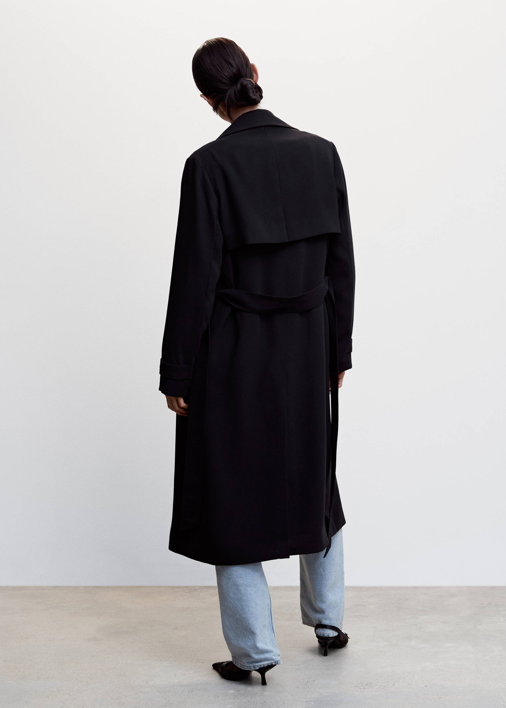 ترانشكوت منسدل مع ياقة - الجهة الخلفية للمنتج