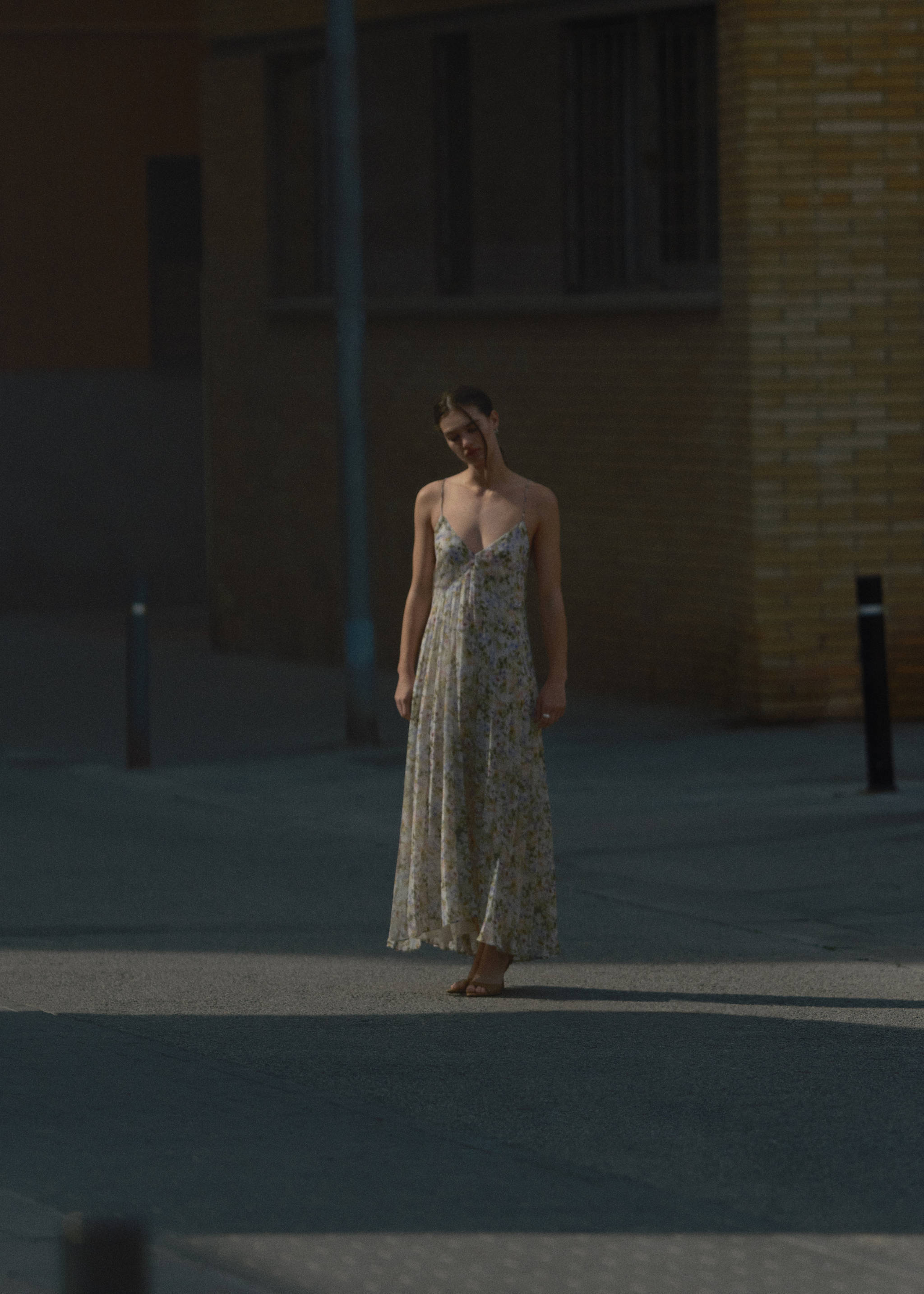 Robe plissée à fleurs - Détail de l'article 9