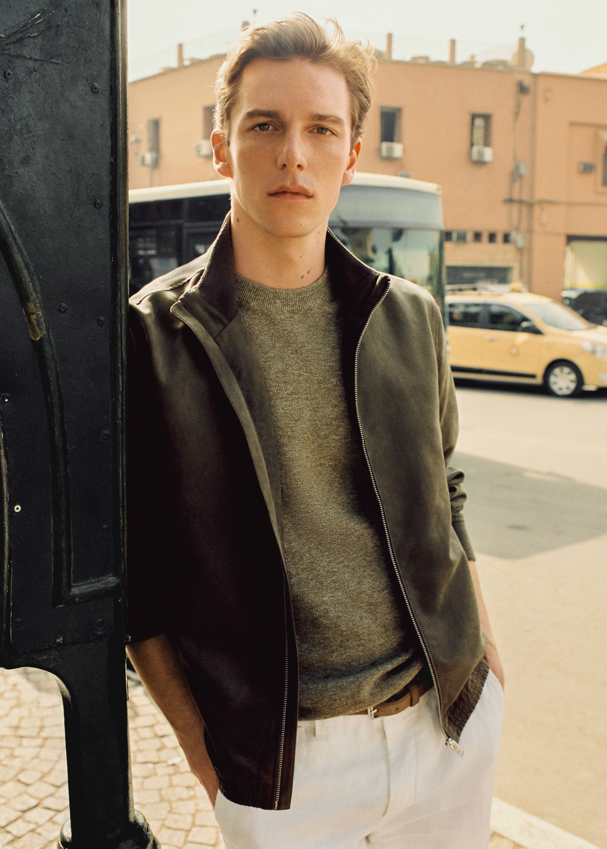 Suede-effect bomber jacket - Details of the article 5