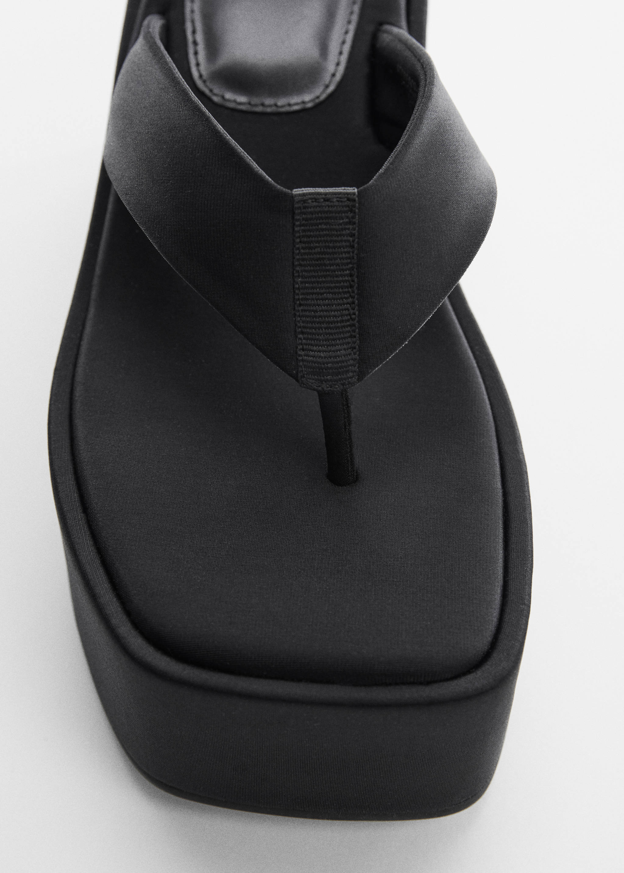 Platform strap sandals - Details of the article 1