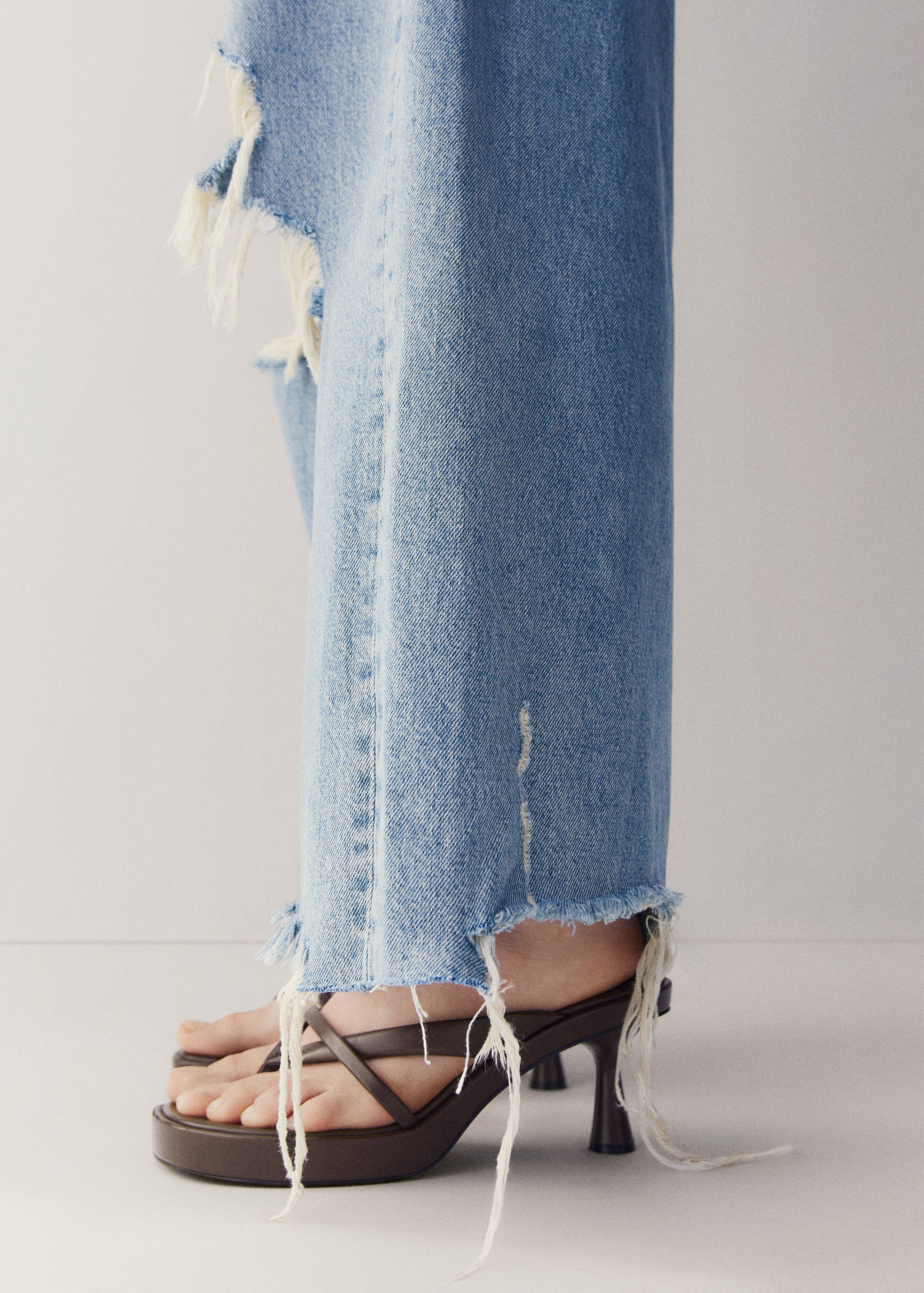 Quilted heeled sandals - General plane