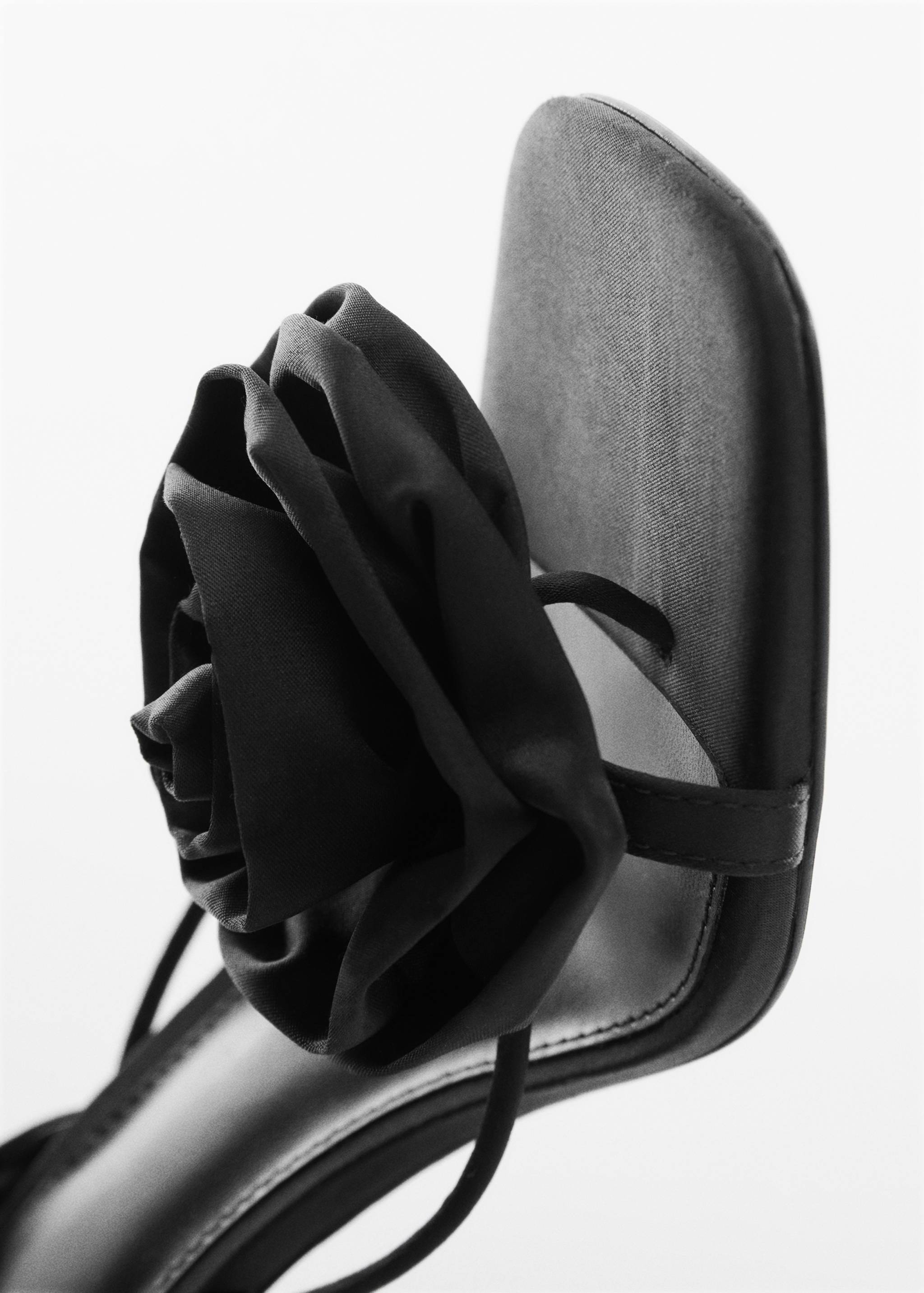 Maxi flower heeled sandal - Details of the article 1