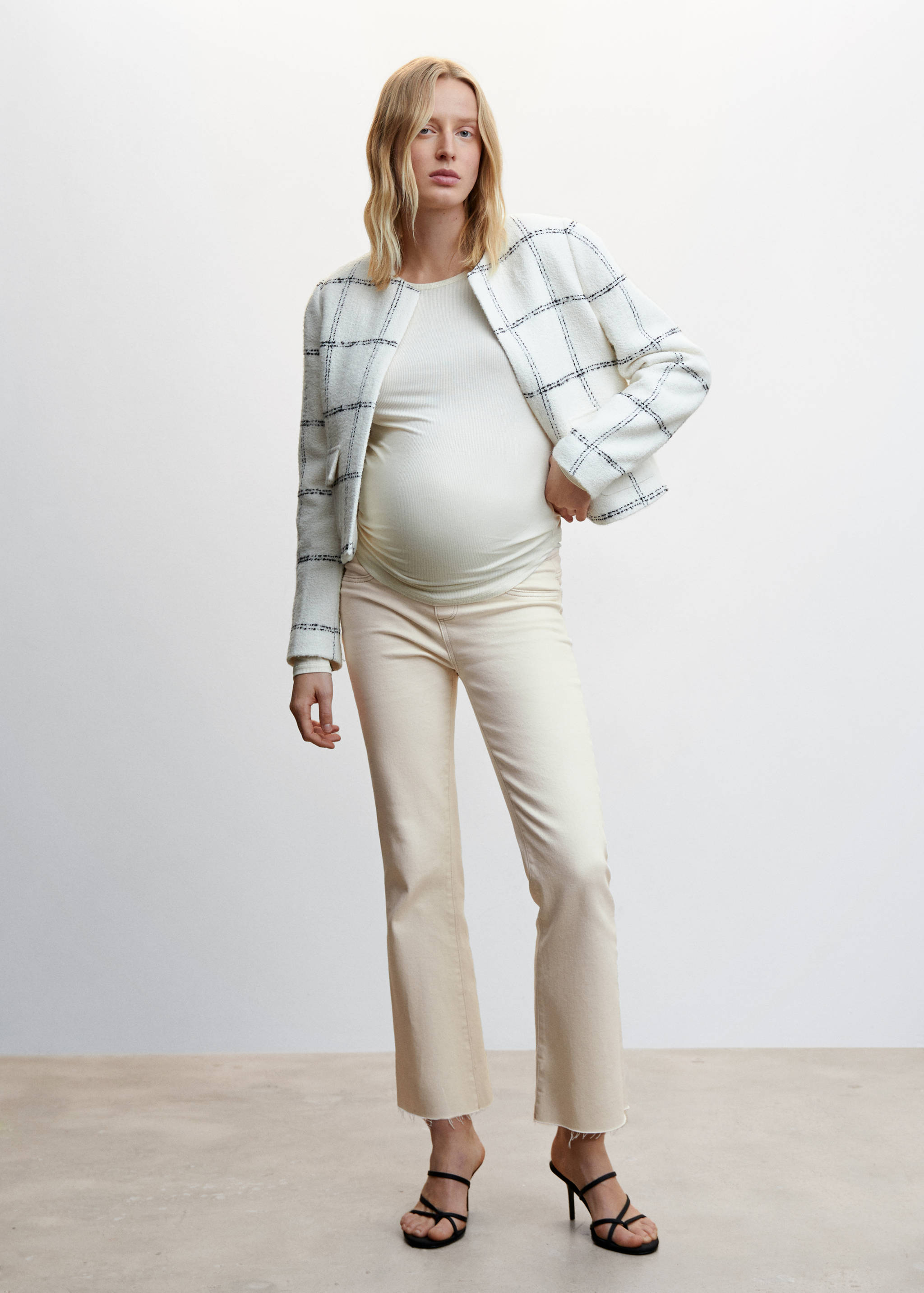 Maternity flared cropped jeans - General plane