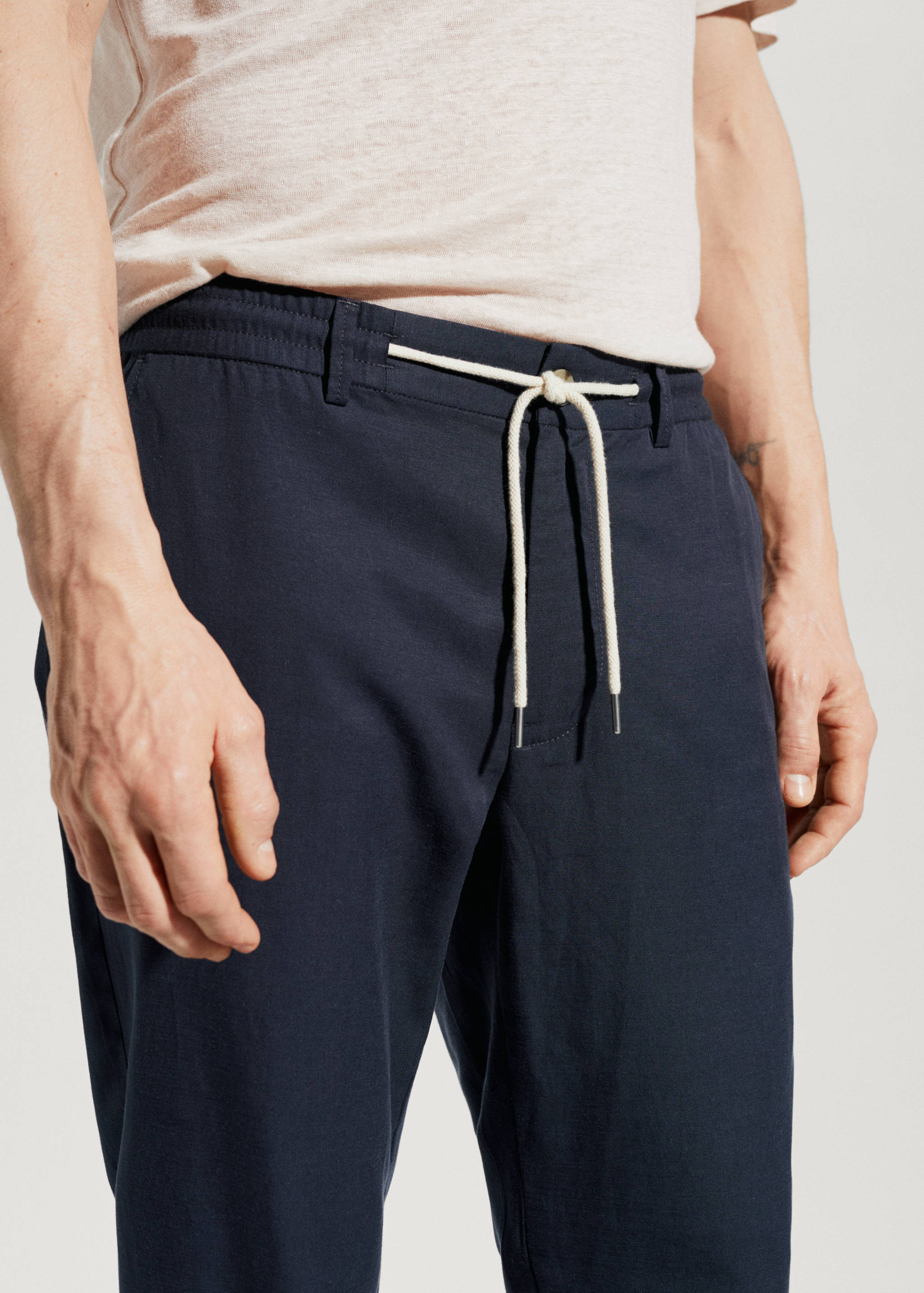 Linen drawstring trousers - lyocell - Details of the article 4