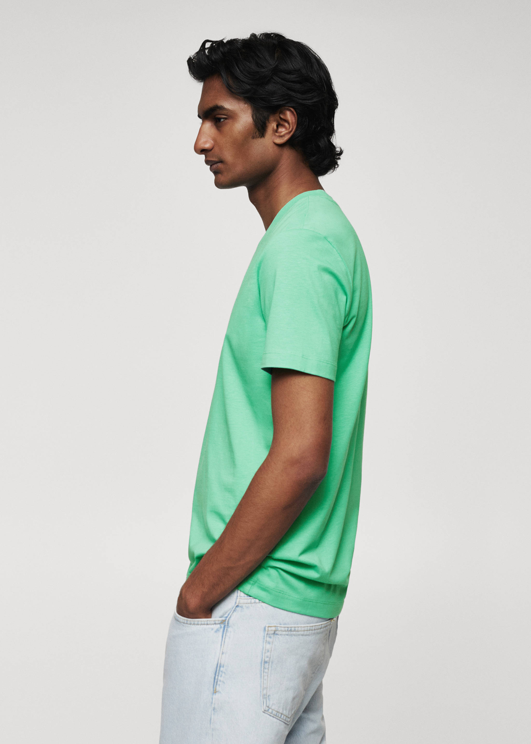 T-shirt col V 100 % coton - Détail de l'article 2