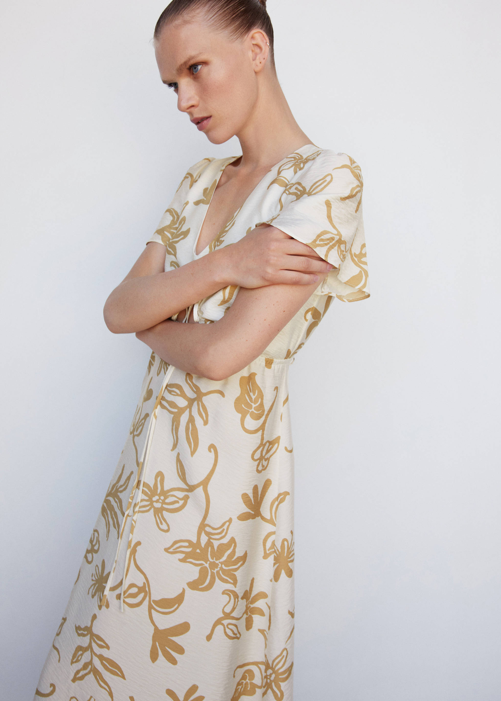 Printed cut-out detail dress - Details of the article 2