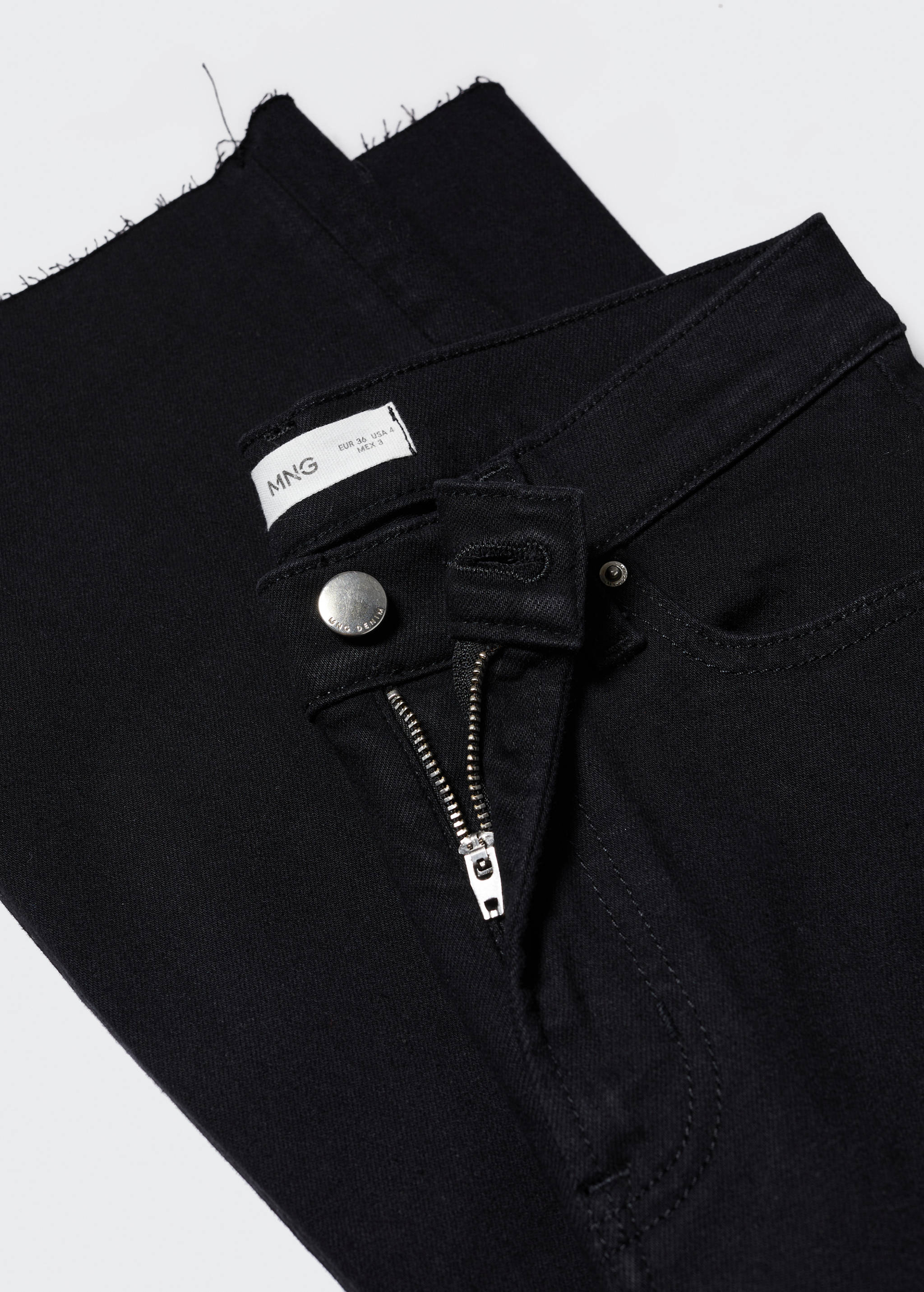 Crop flared jeans - Details of the article 8