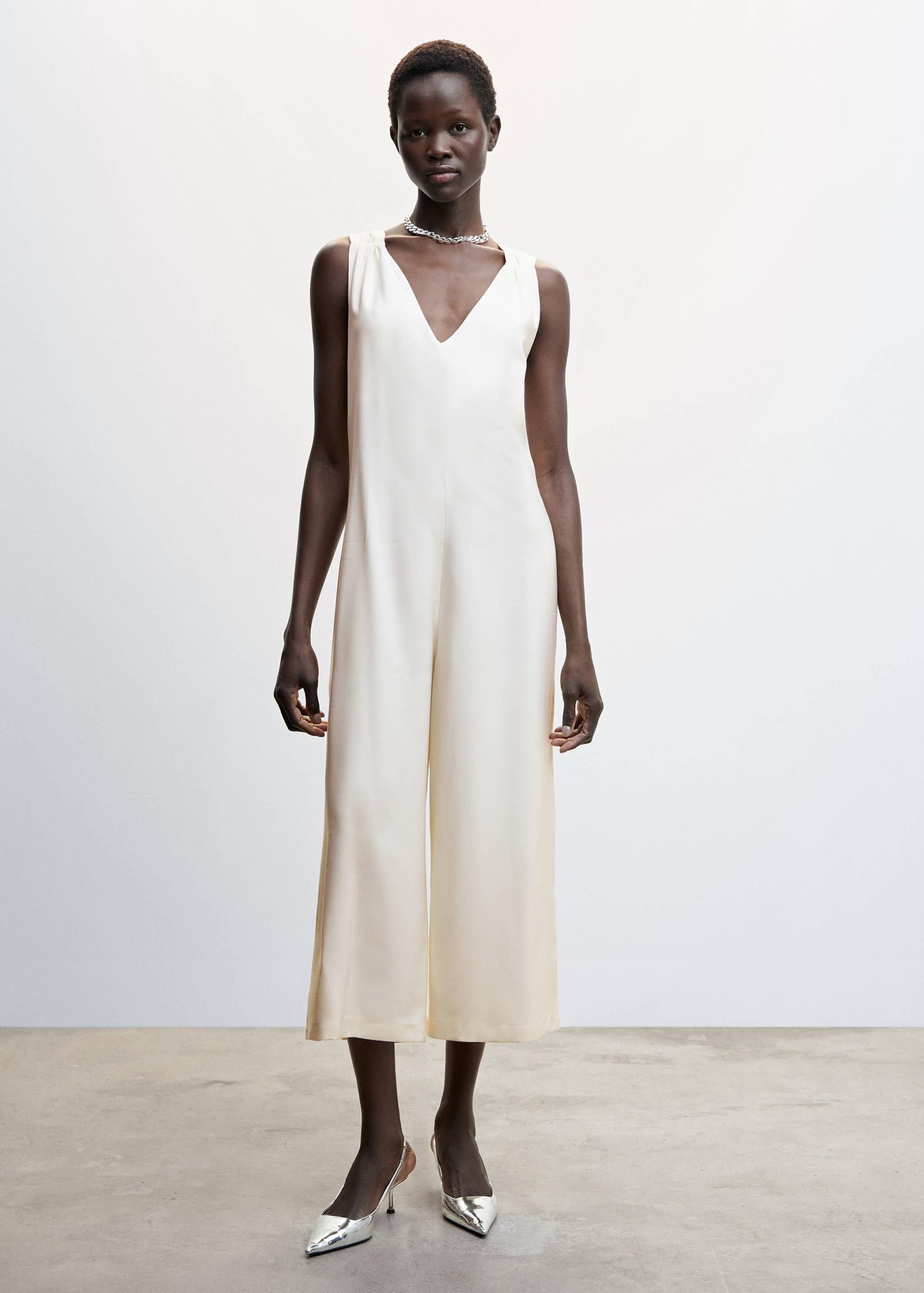 Wrap-back short jumpsuit - General plane