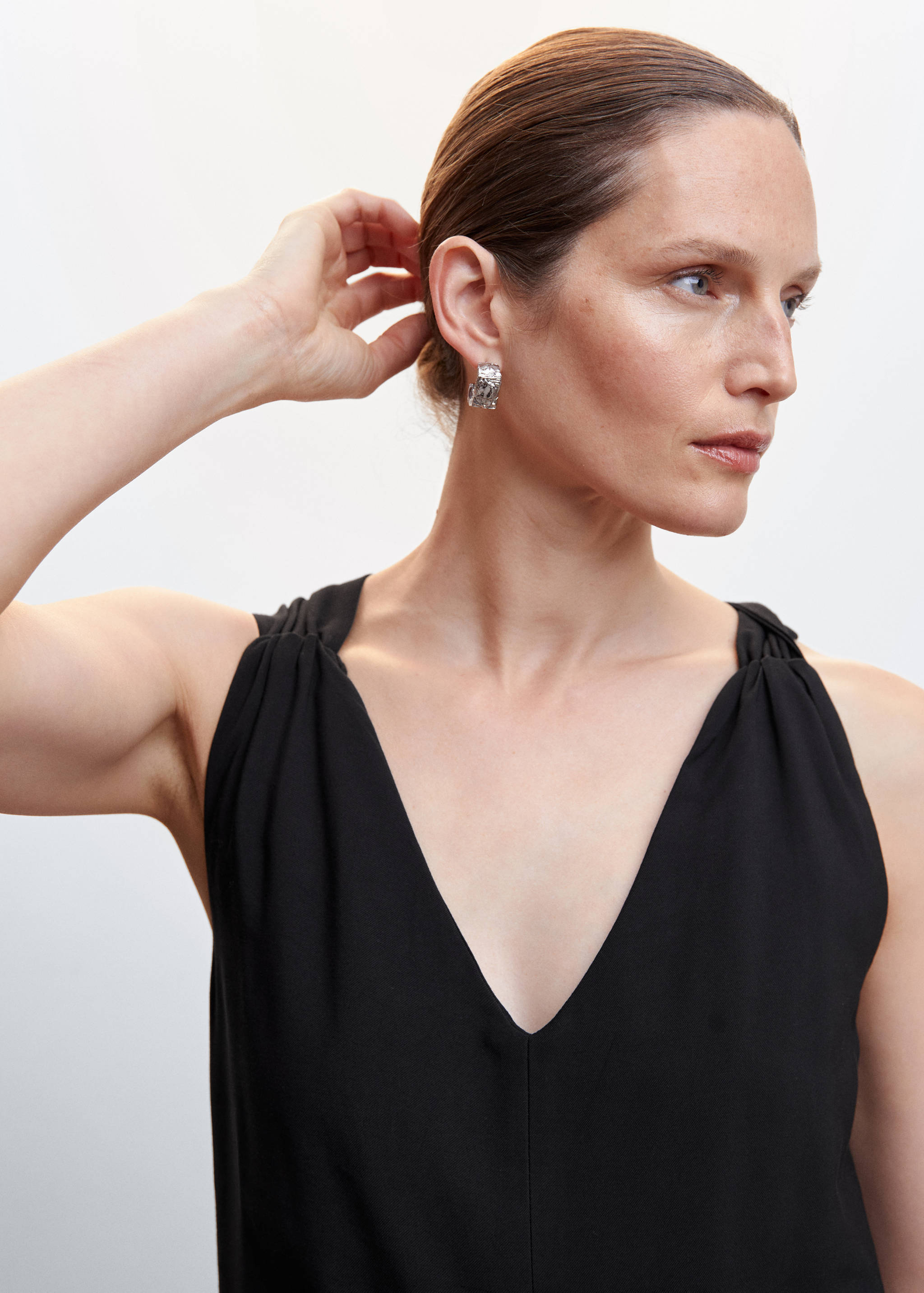 Wrap-back short jumpsuit - Details of the article 6