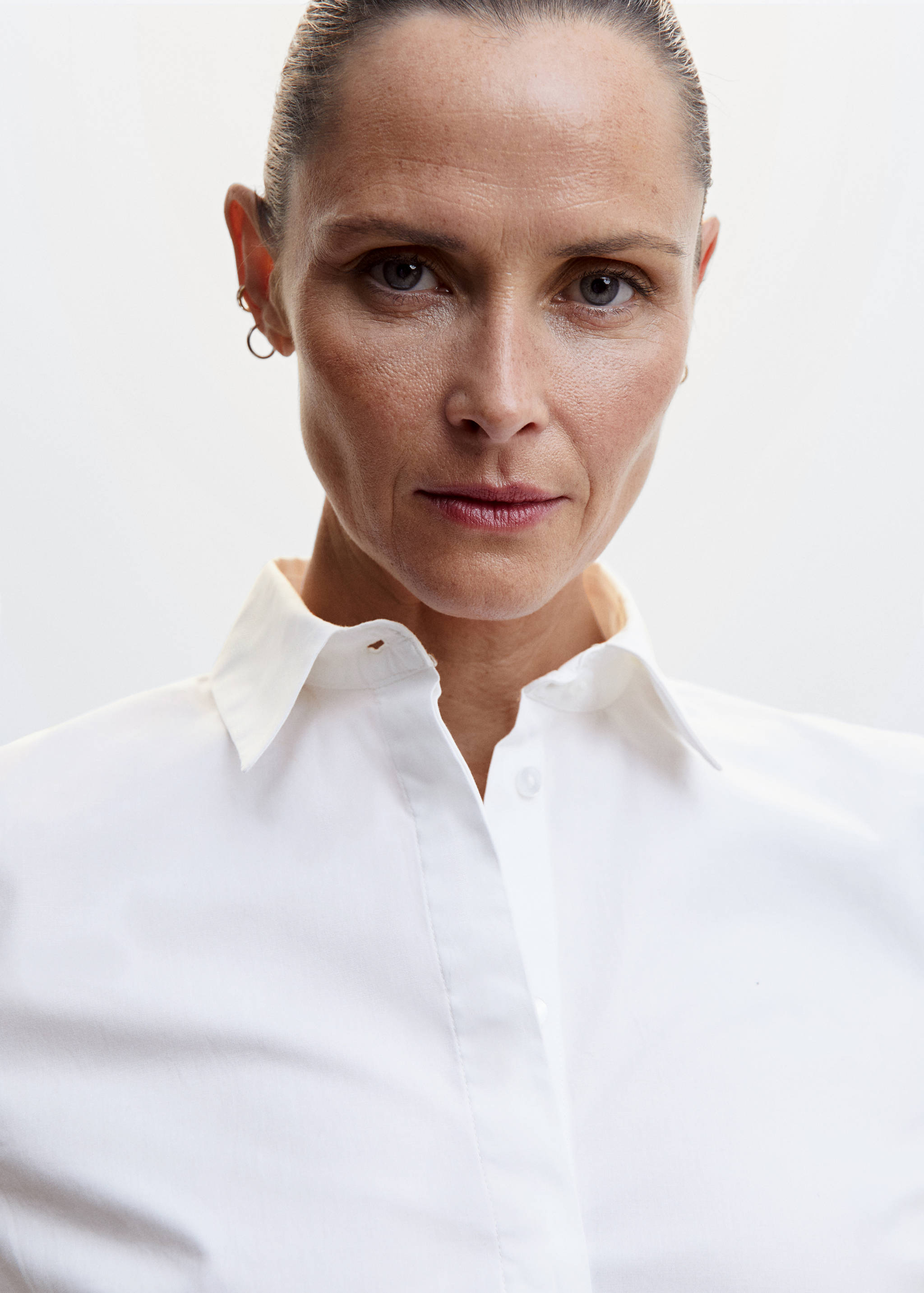 Essential cotton-blend shirt - Details of the article 1