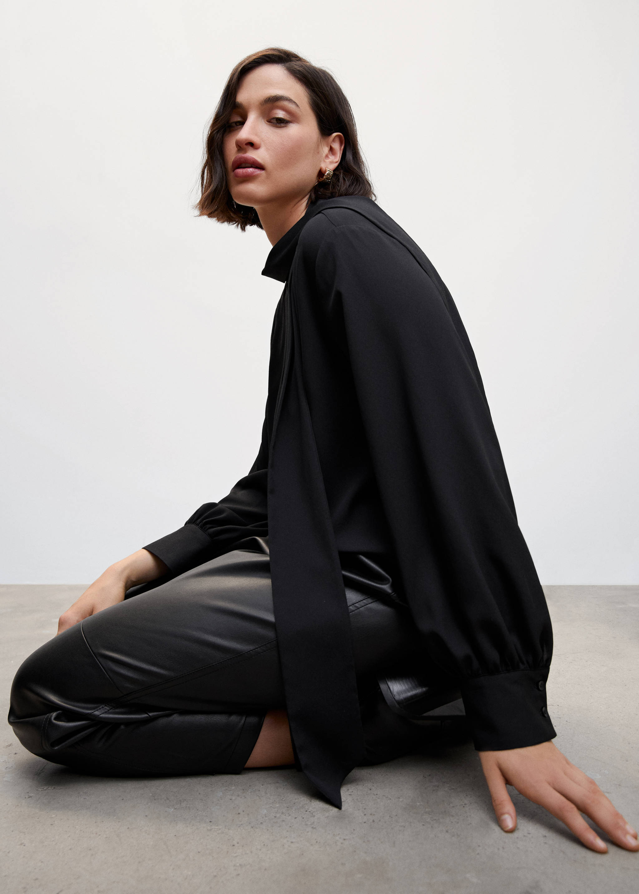 Blusa fluida lazo - Detalle del artículo 4