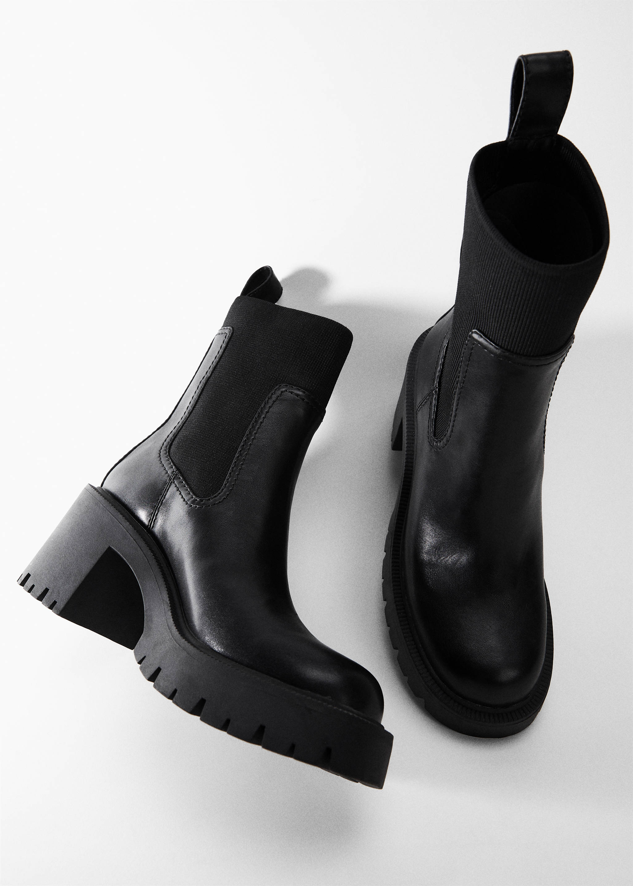 Track outsole boots - Details of the article 5