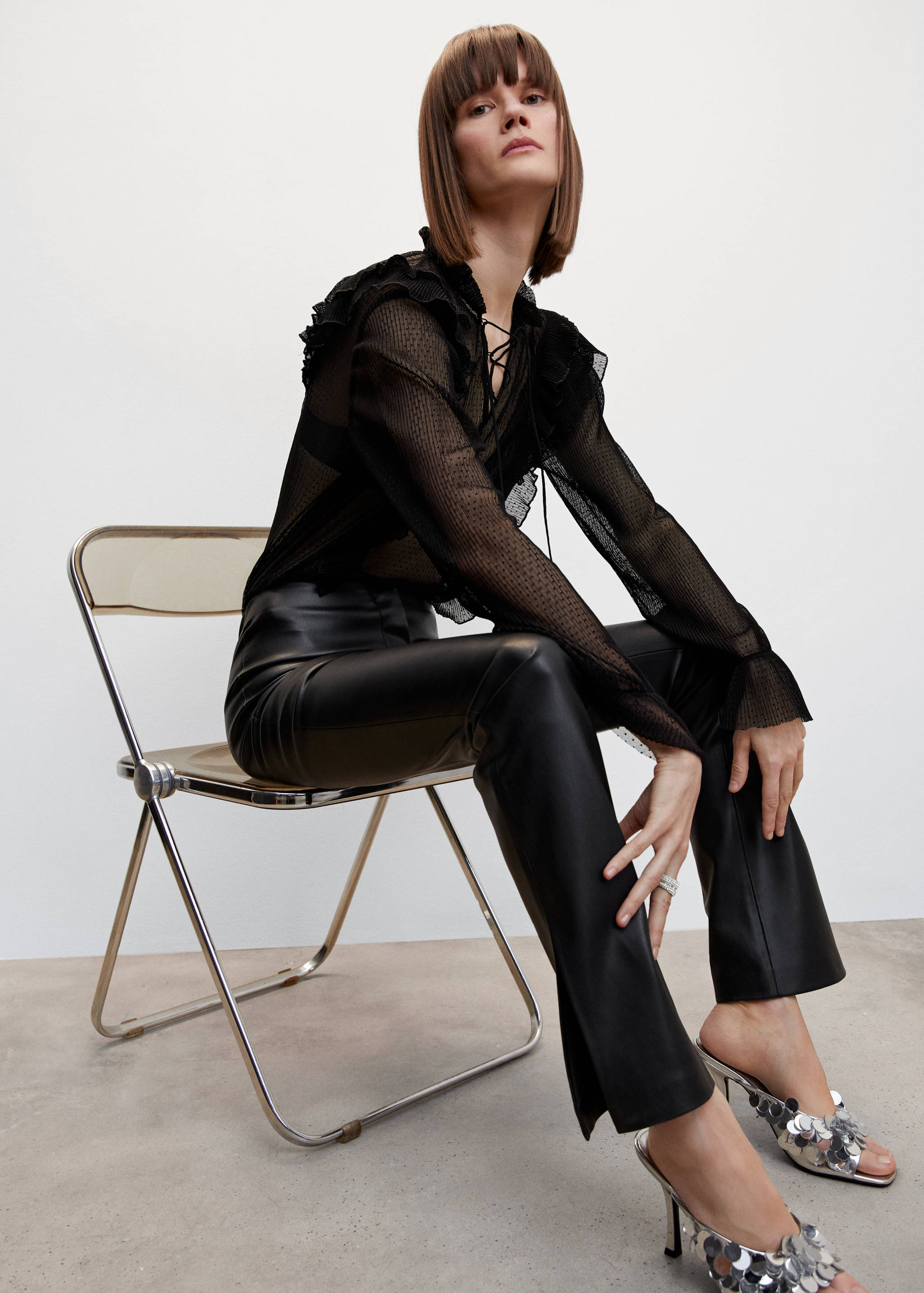 Pantalon en similicuir - Détail de l'article 1