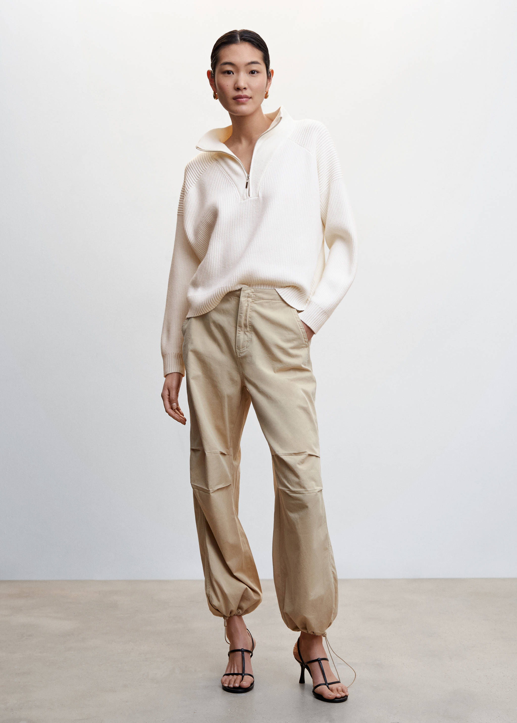 Camisola de gola alta com fecho de correr - Plano geral