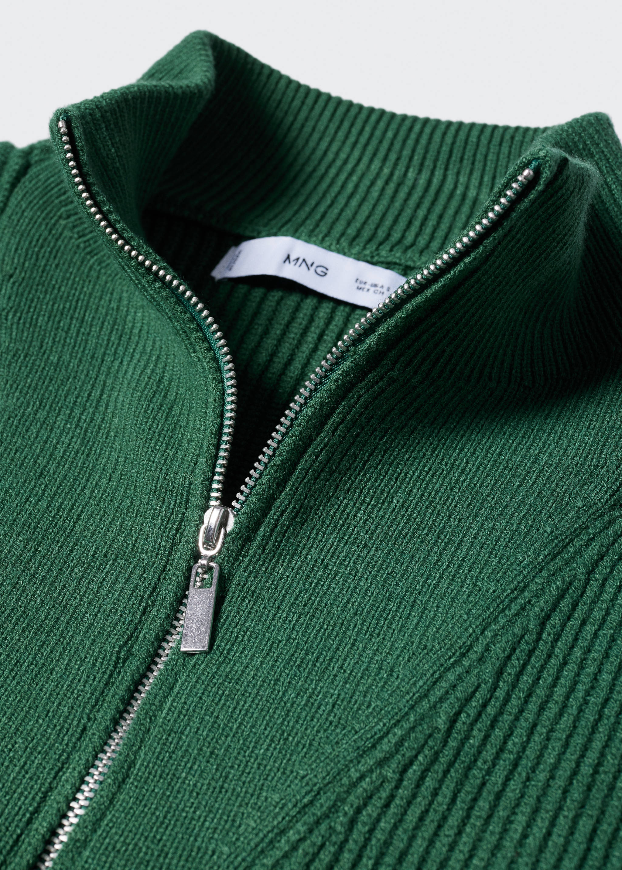 Camisola de gola alta com fecho de correr - Pormenor do artigo 8