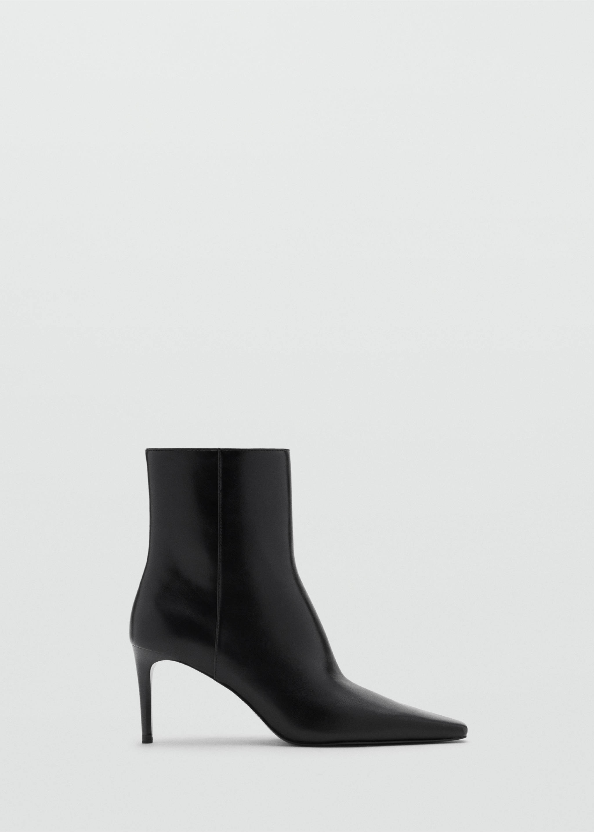 Black ankle boots with a pointed toe and slim stiletto heel., Black. Ref: 47011353-00.