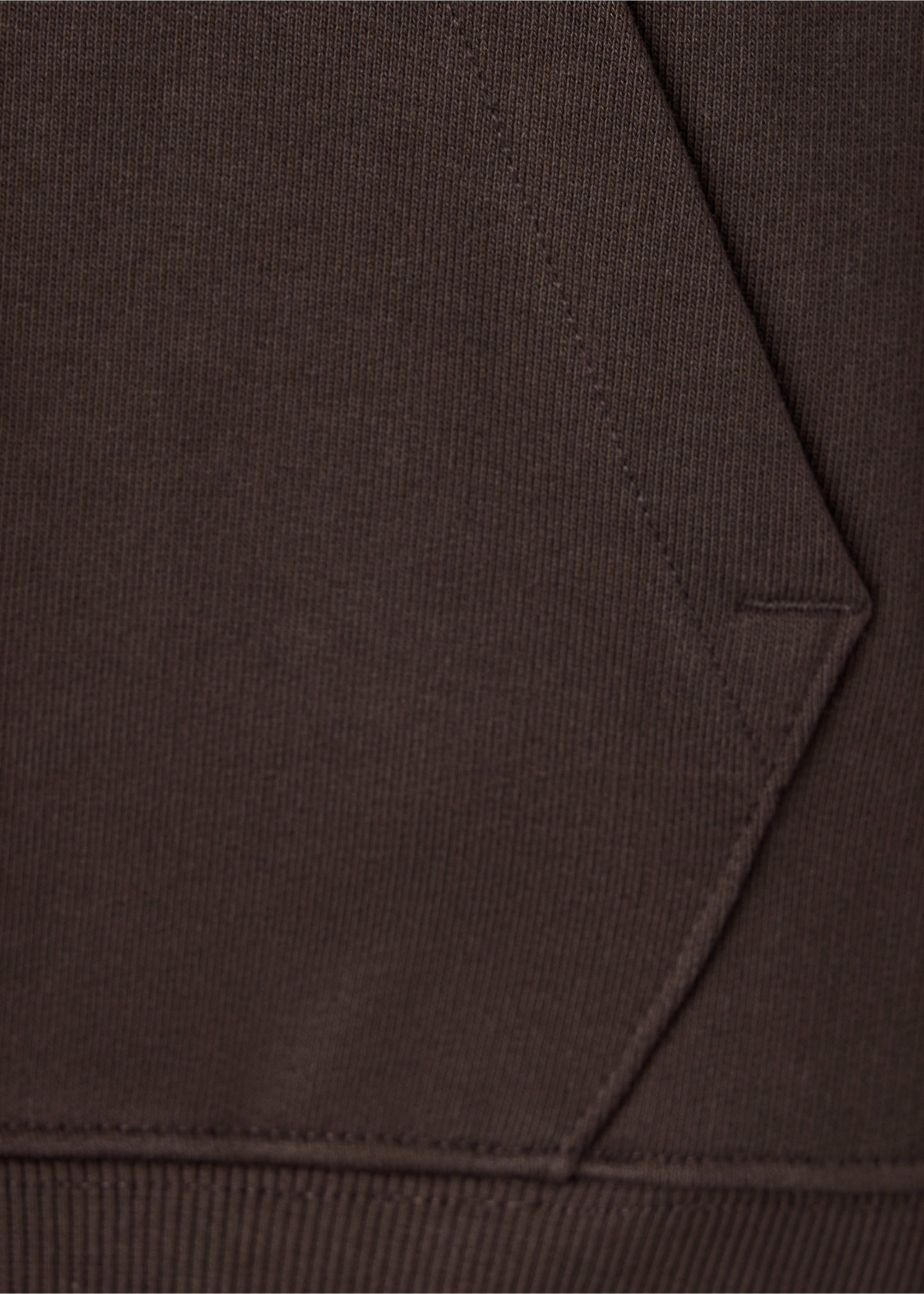 Brown sweatshirt pocket detail, Chocolate. Ref: 47011415-00.