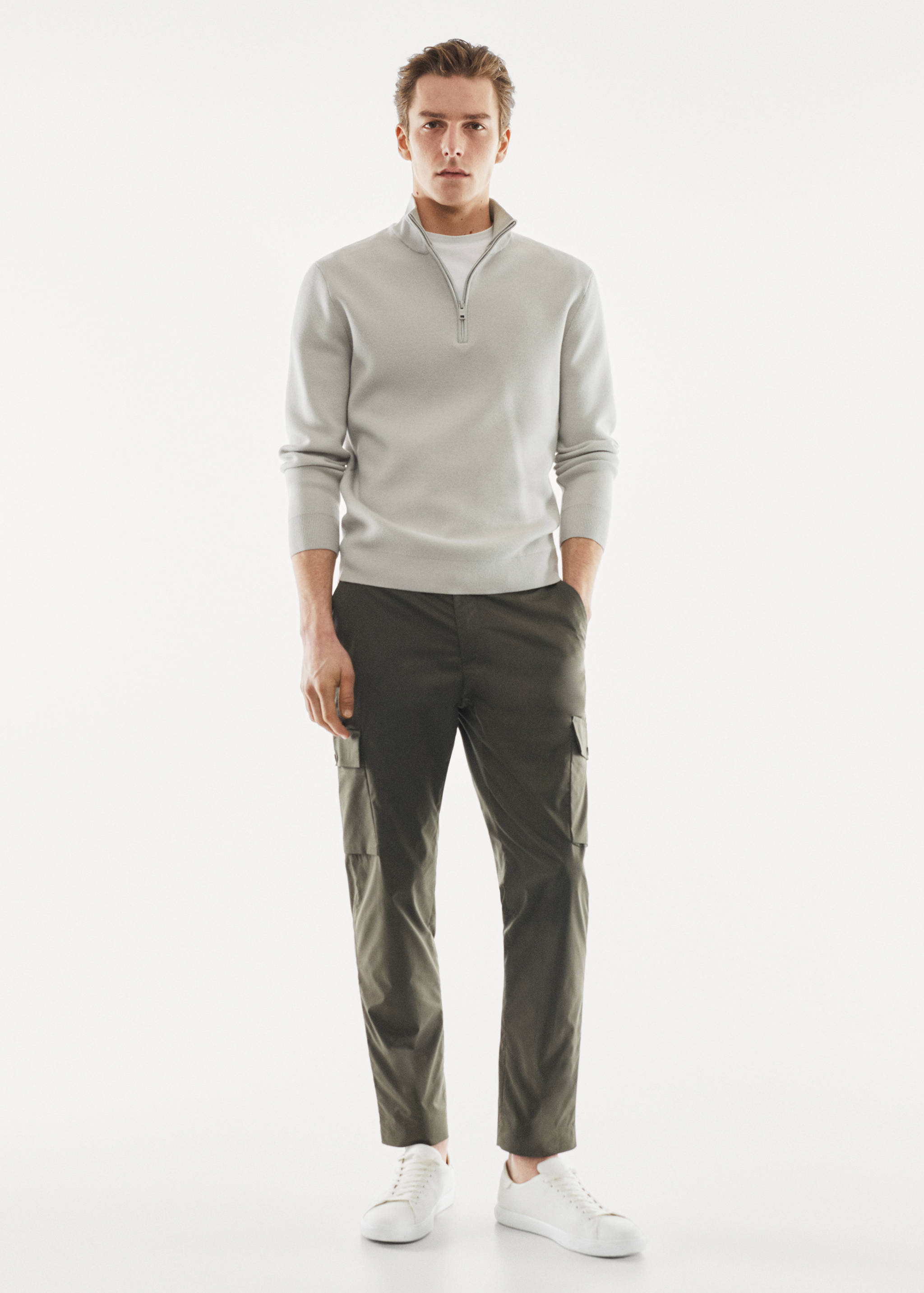 Technical fabric cargo trousers with non-crease fabric - General plane