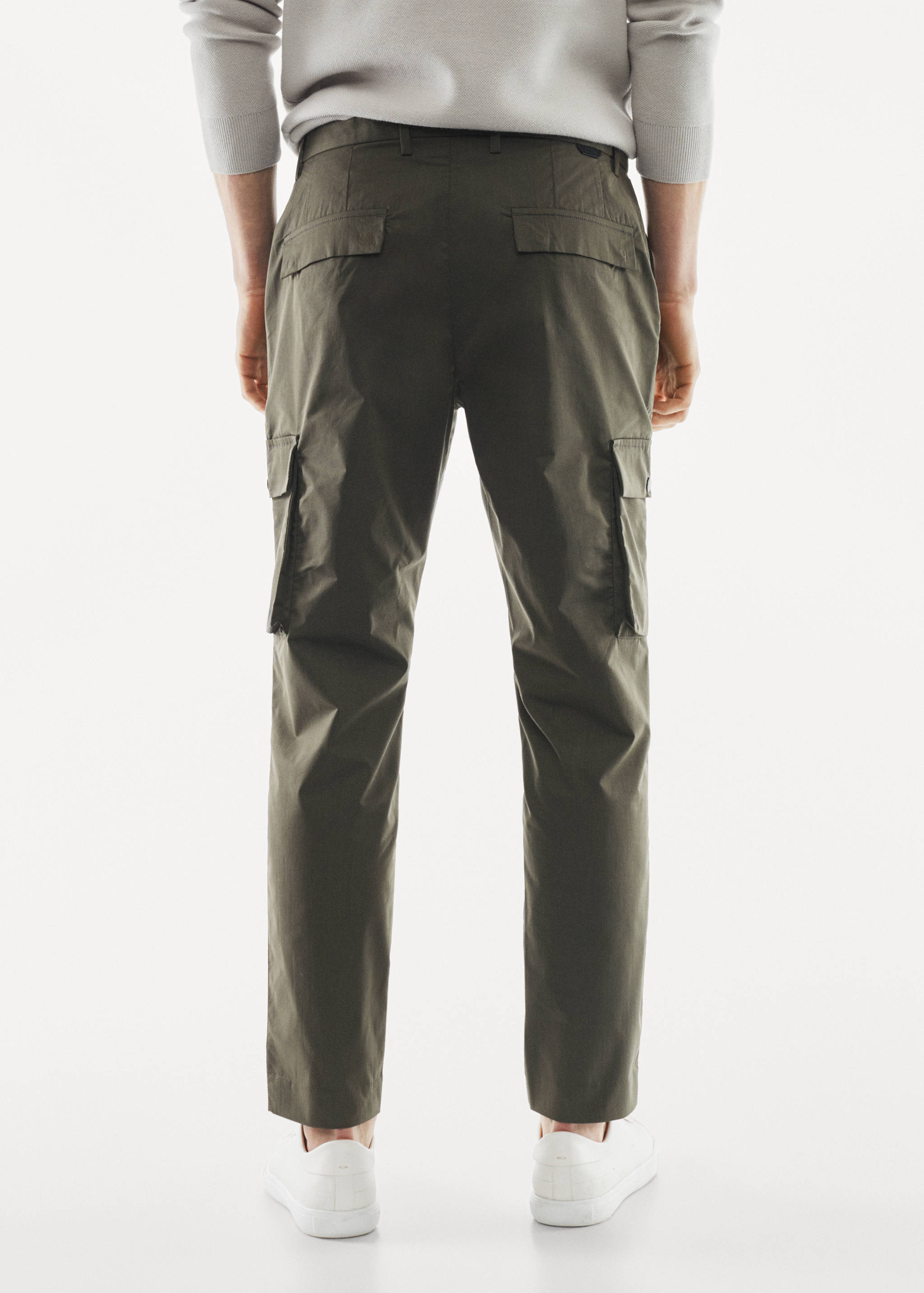 Technical fabric cargo trousers with non-crease fabric - Reverse of the article