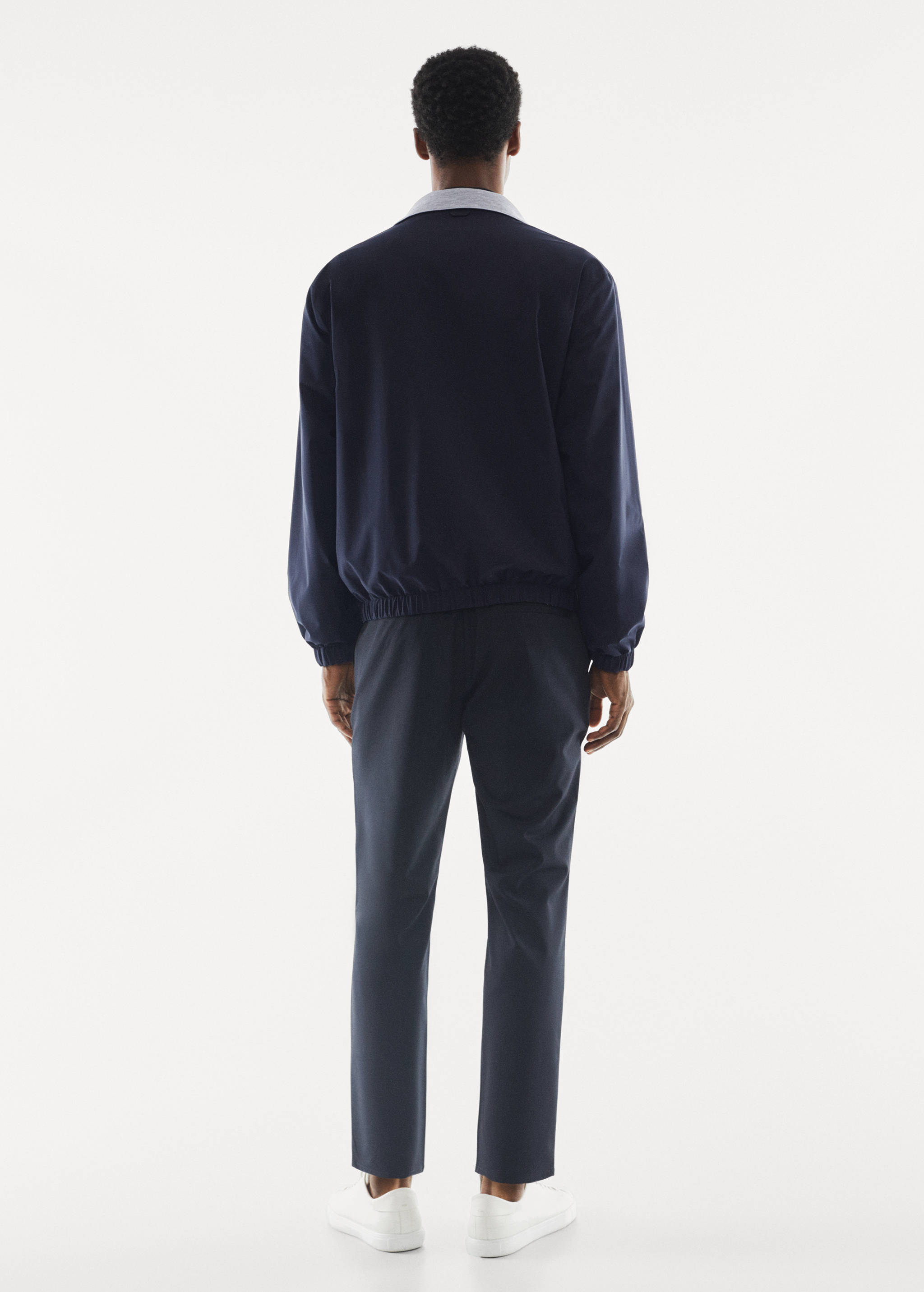 Водоотталкивающая куртка - Обратная сторона изделия