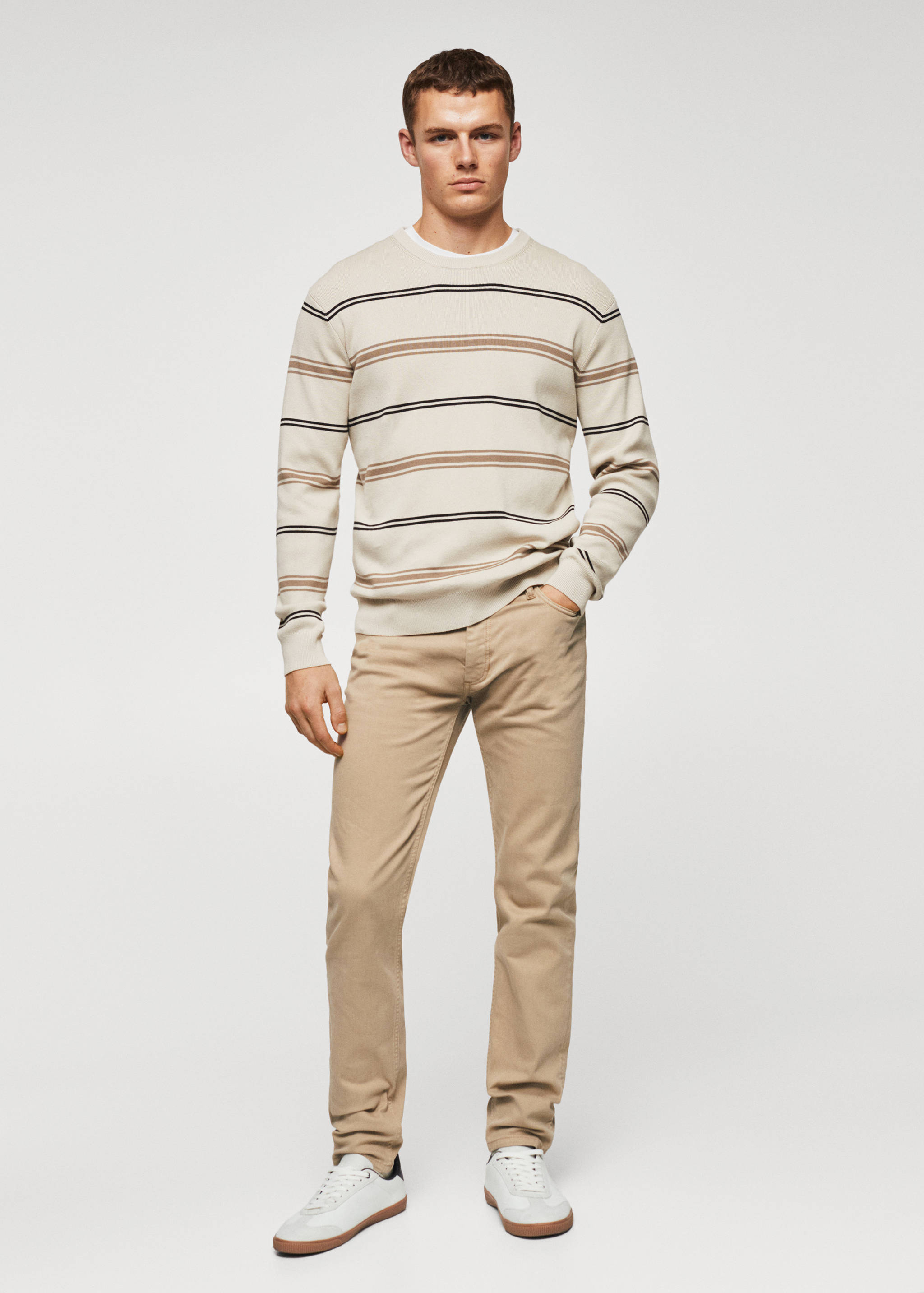 Slim-fit coloured jeans - General plane